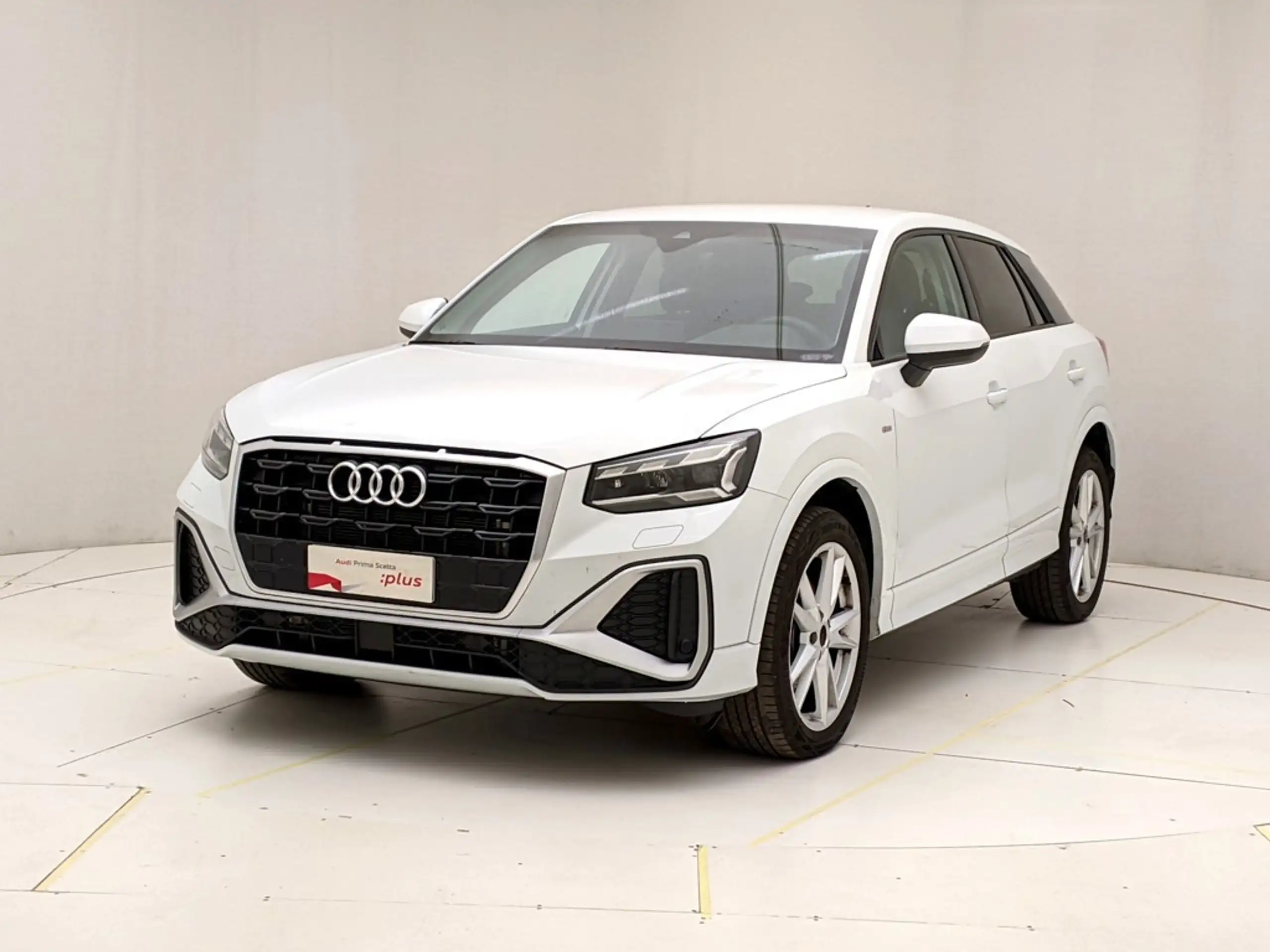 Audi - Q2