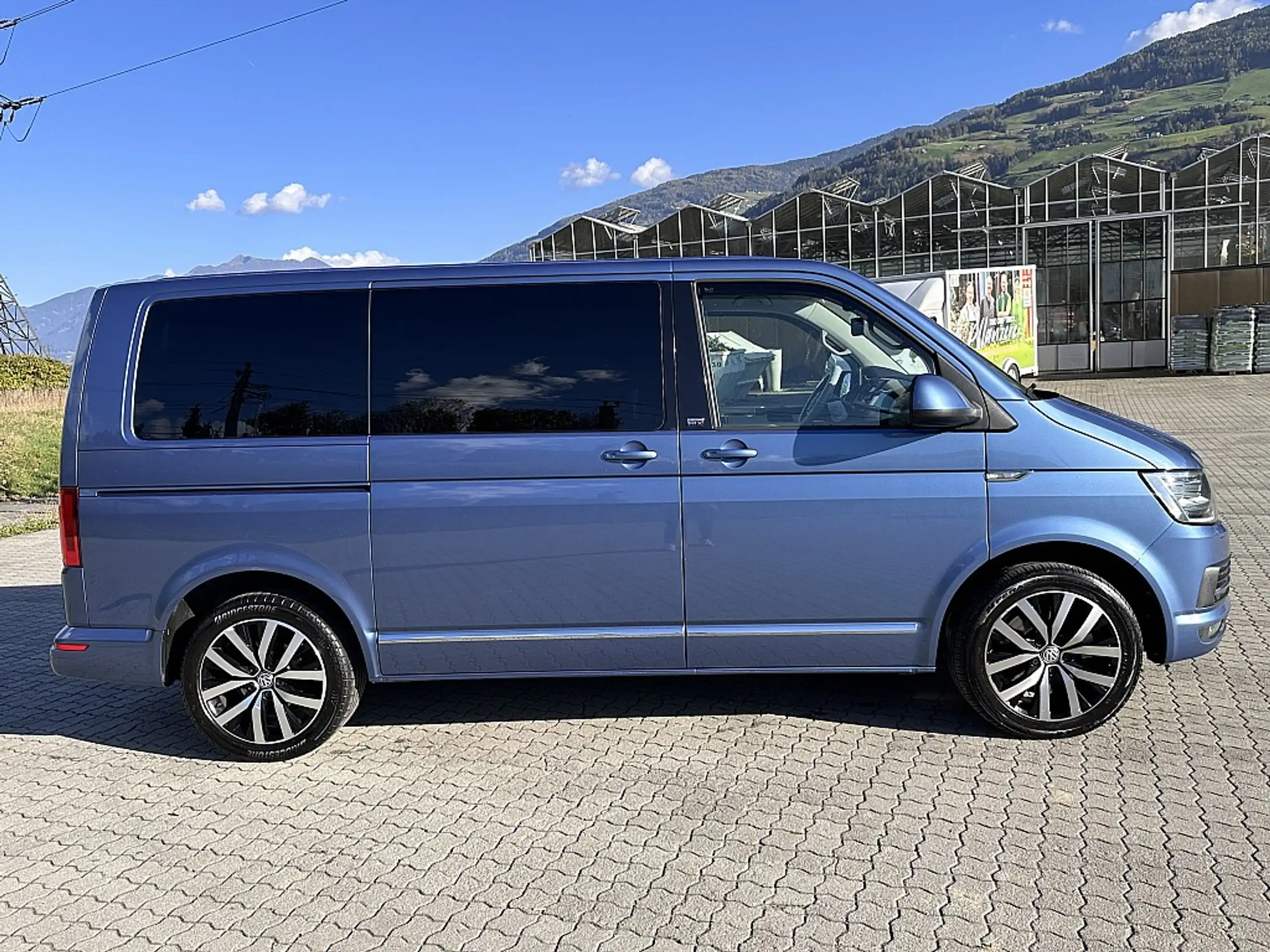 Volkswagen - T6 Multivan