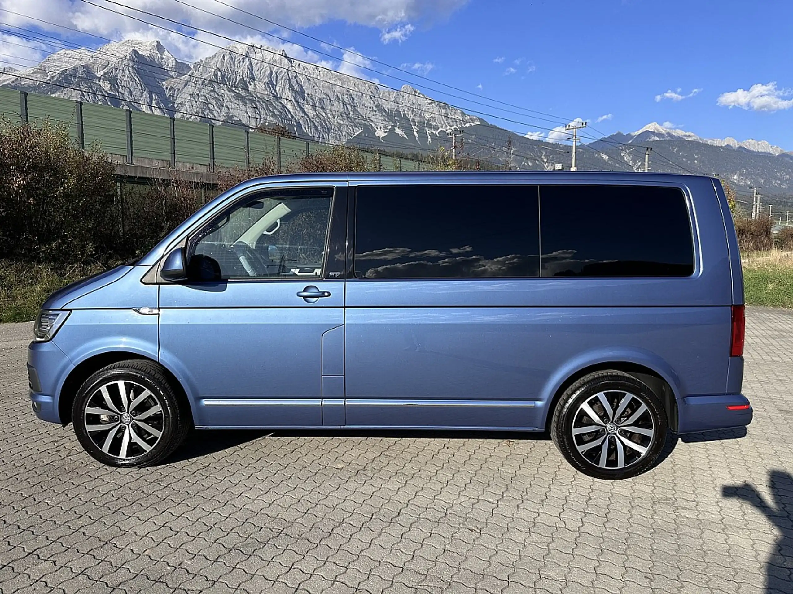 Volkswagen - T6 Multivan