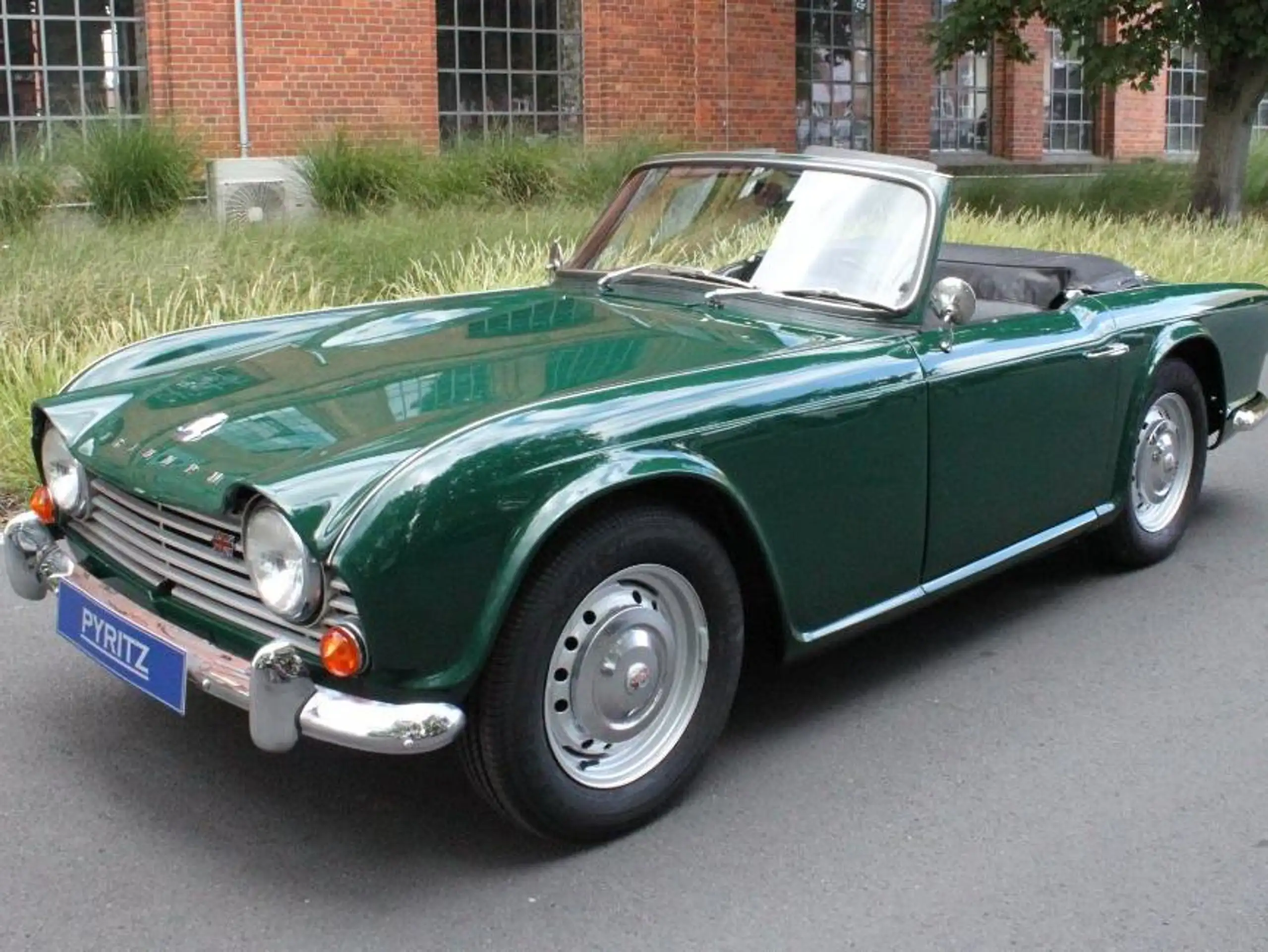 Triumph - TR4