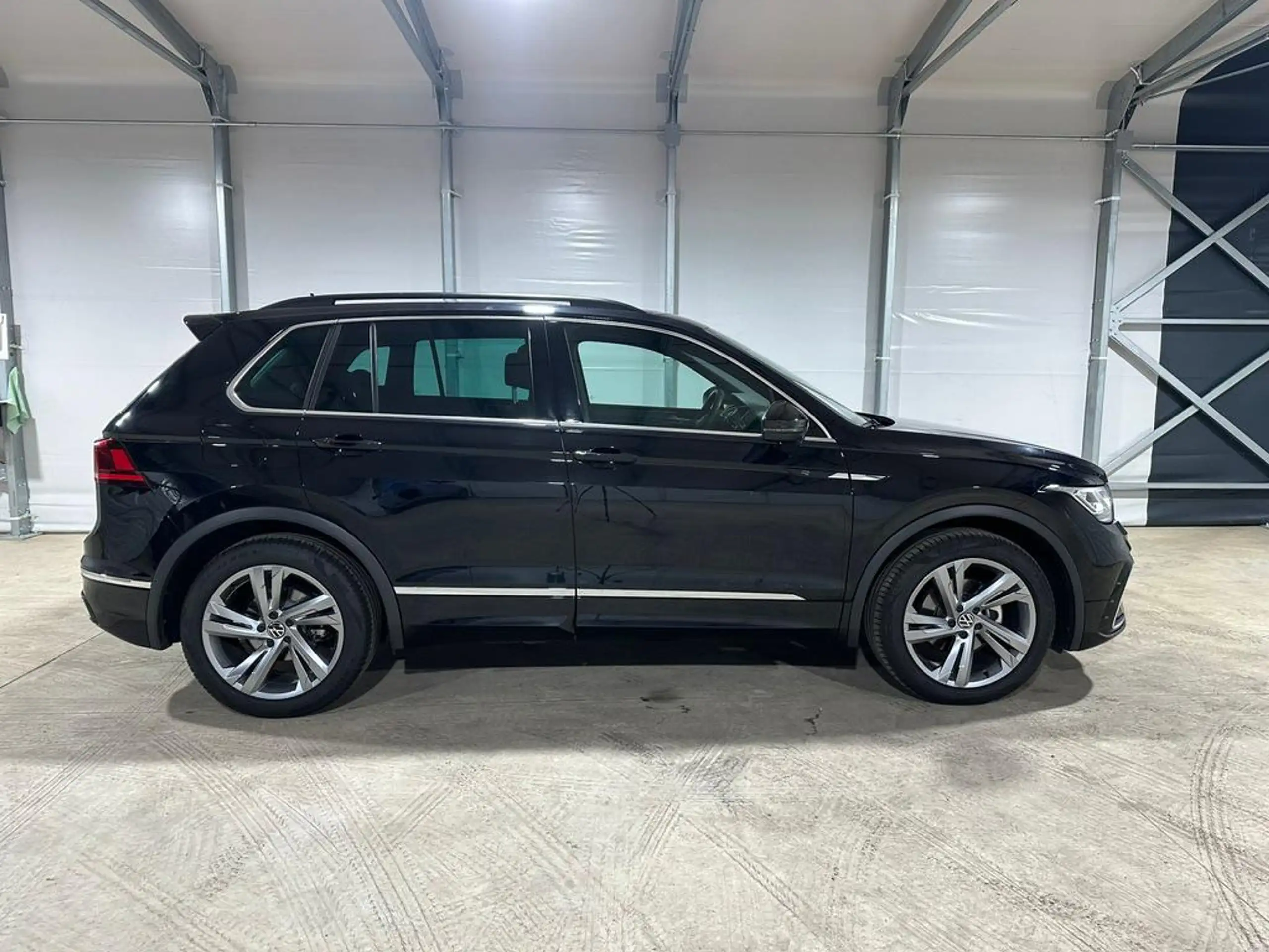 Volkswagen - Tiguan