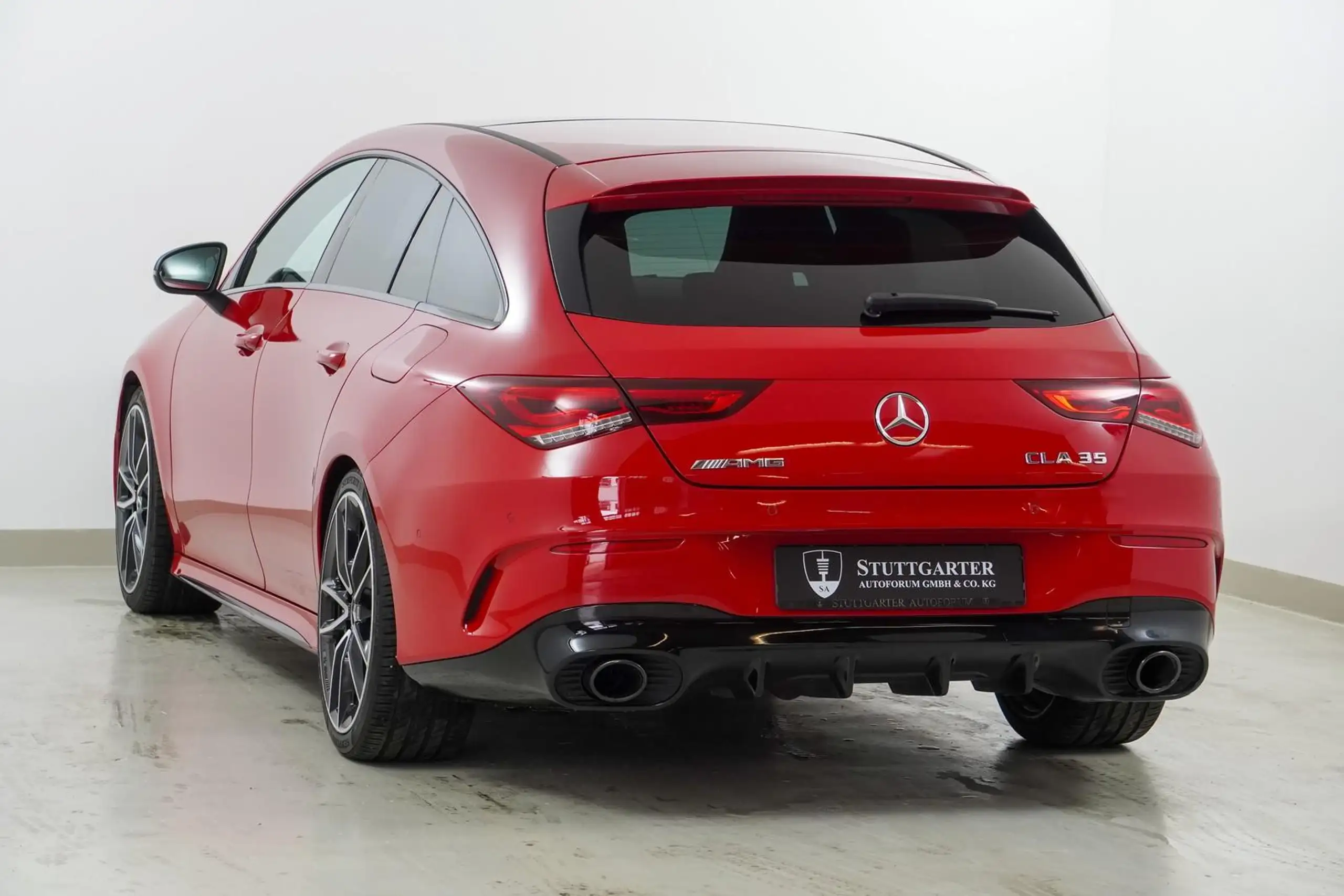 Mercedes-Benz - CLA 35 AMG