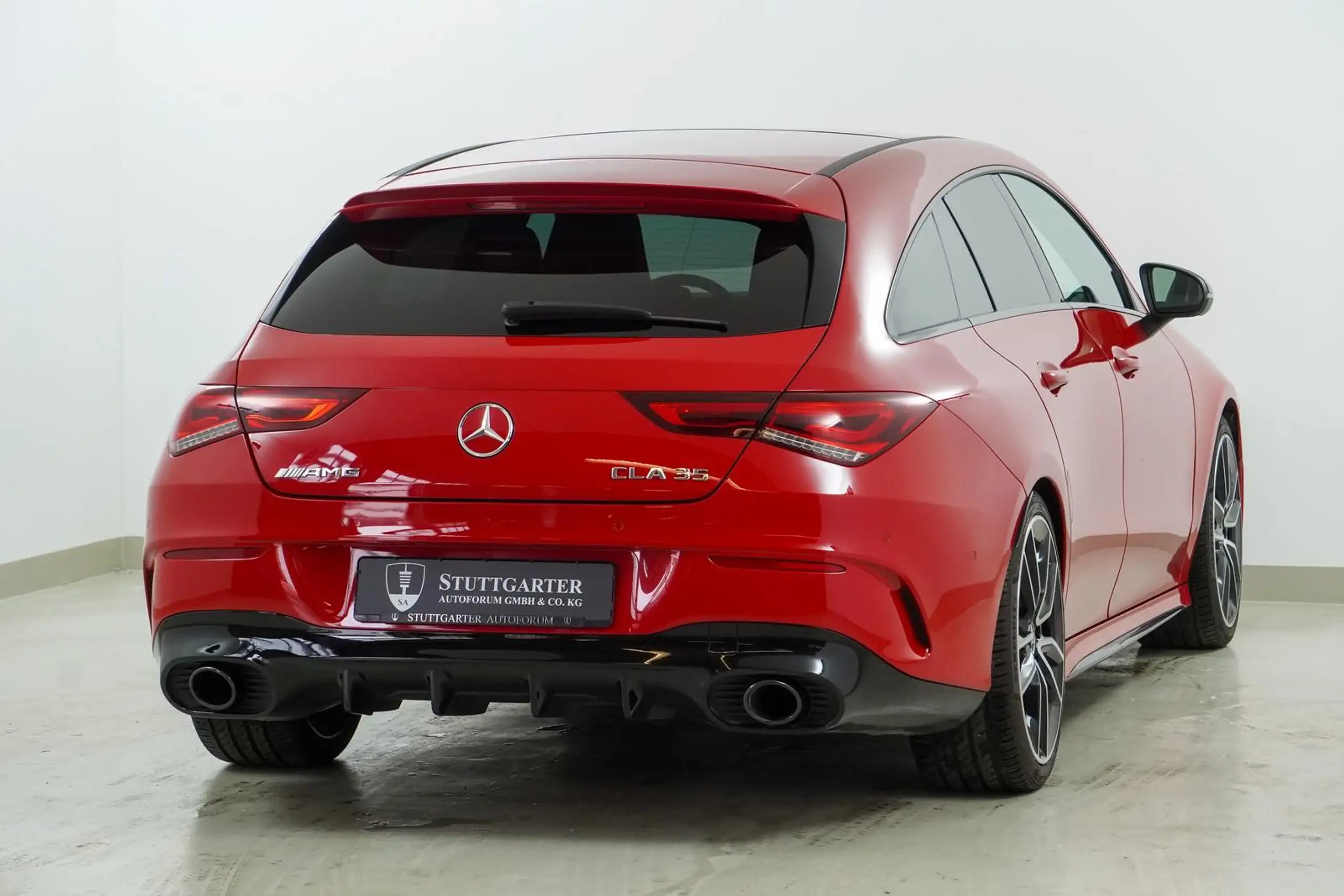 Mercedes-Benz - CLA 35 AMG