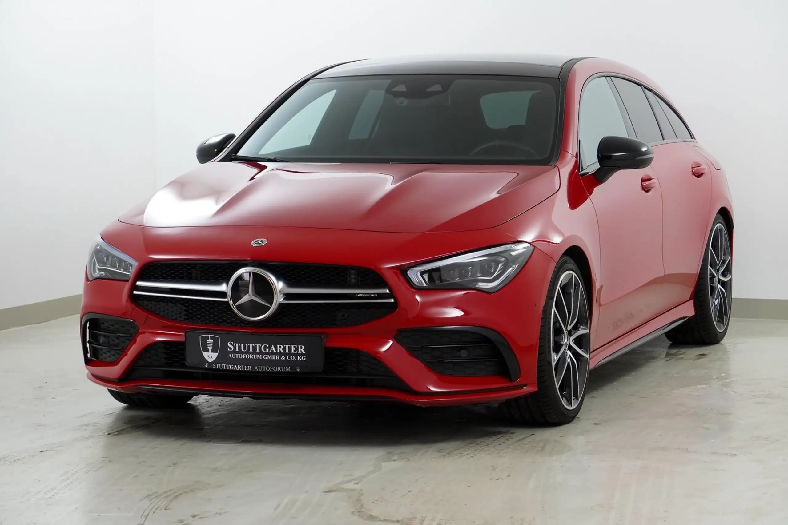 Mercedes-Benz - CLA 35 AMG