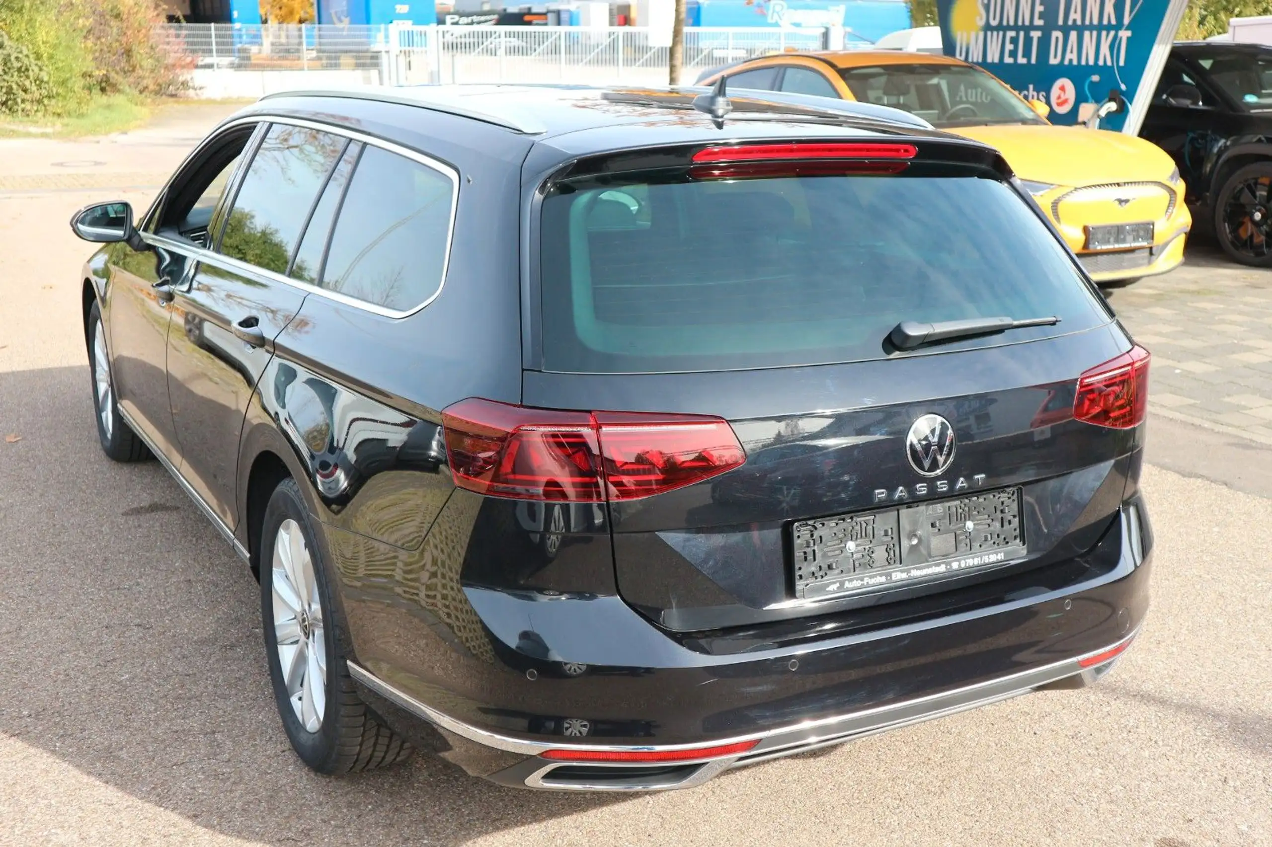 Volkswagen - Passat Variant