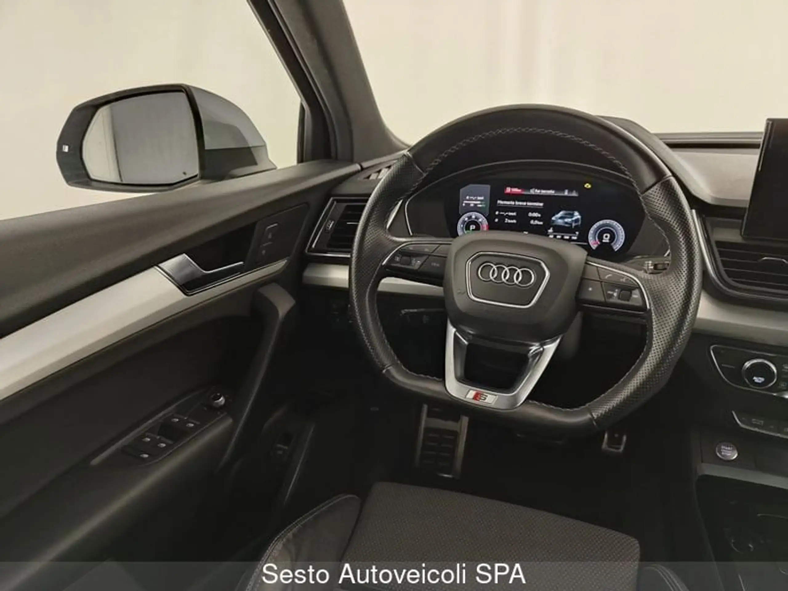 Audi - Q5