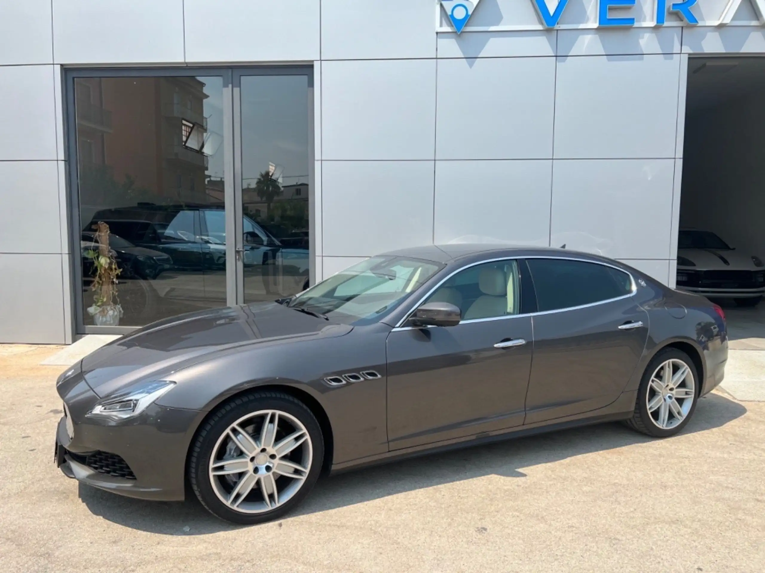 Maserati - Quattroporte