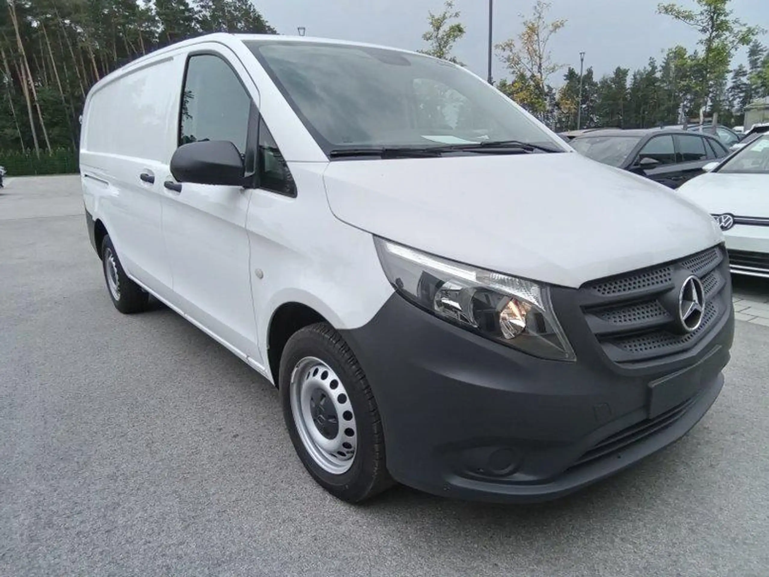 Mercedes-Benz - Vito