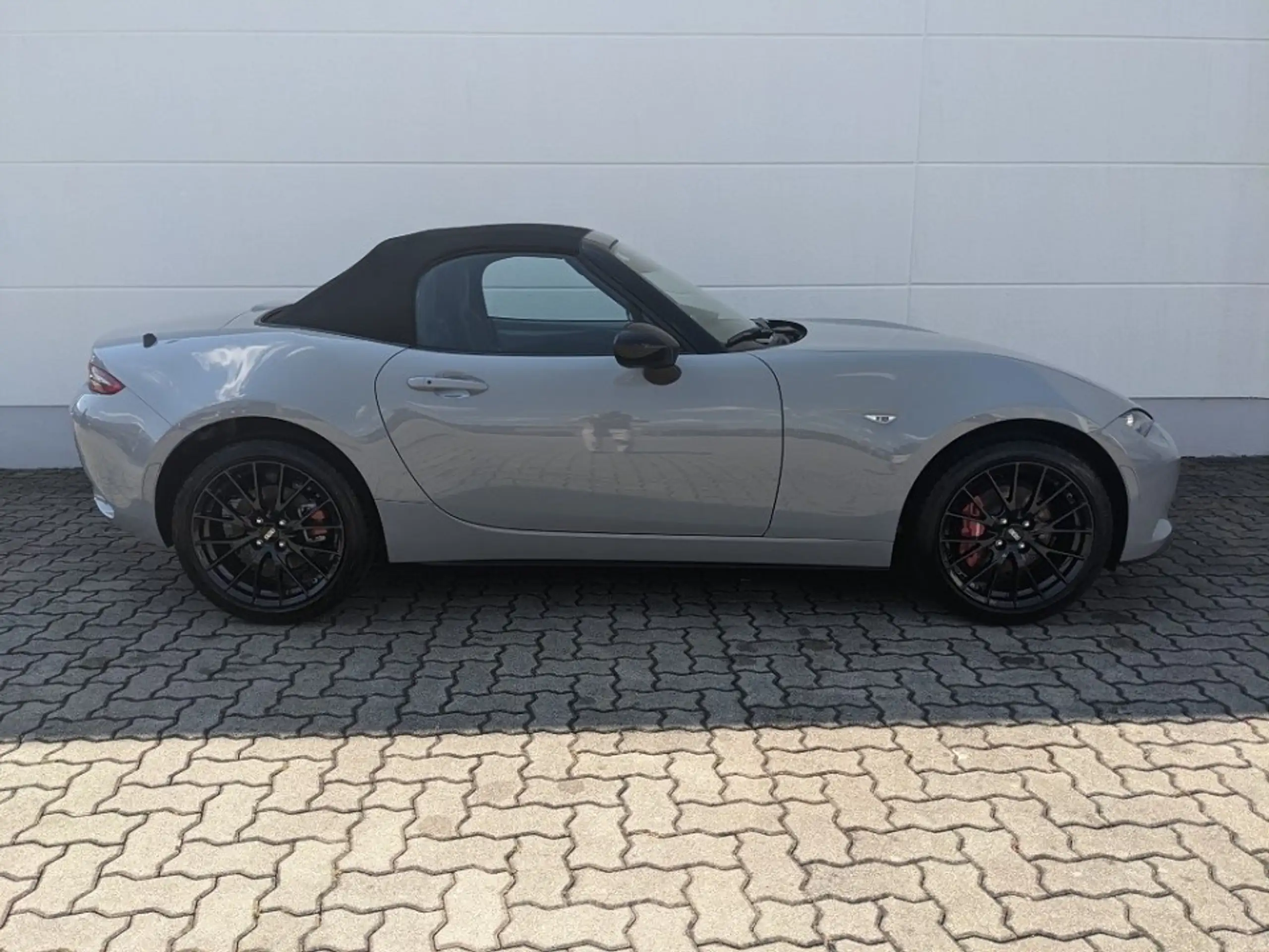 Mazda - MX-5