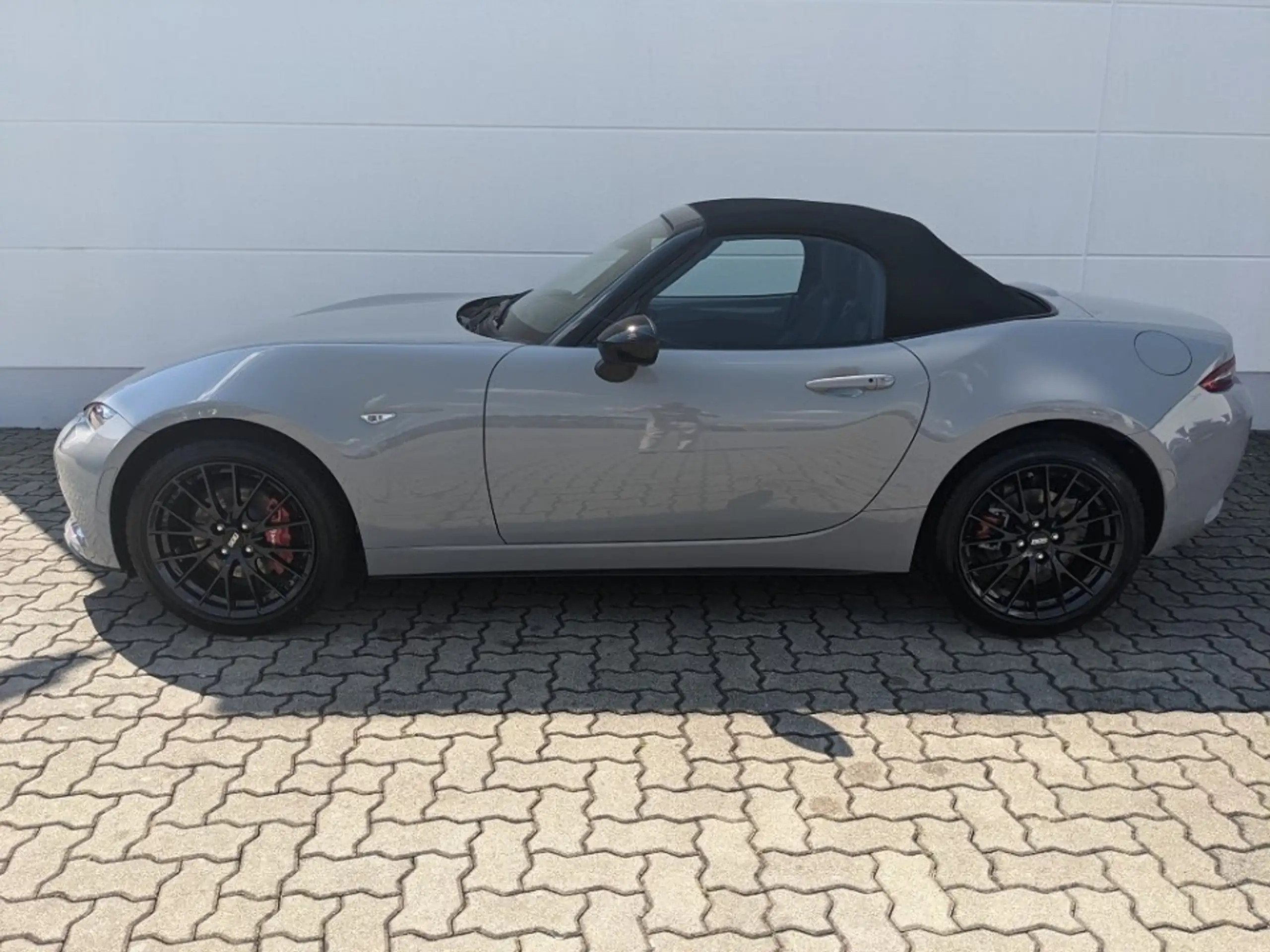 Mazda - MX-5