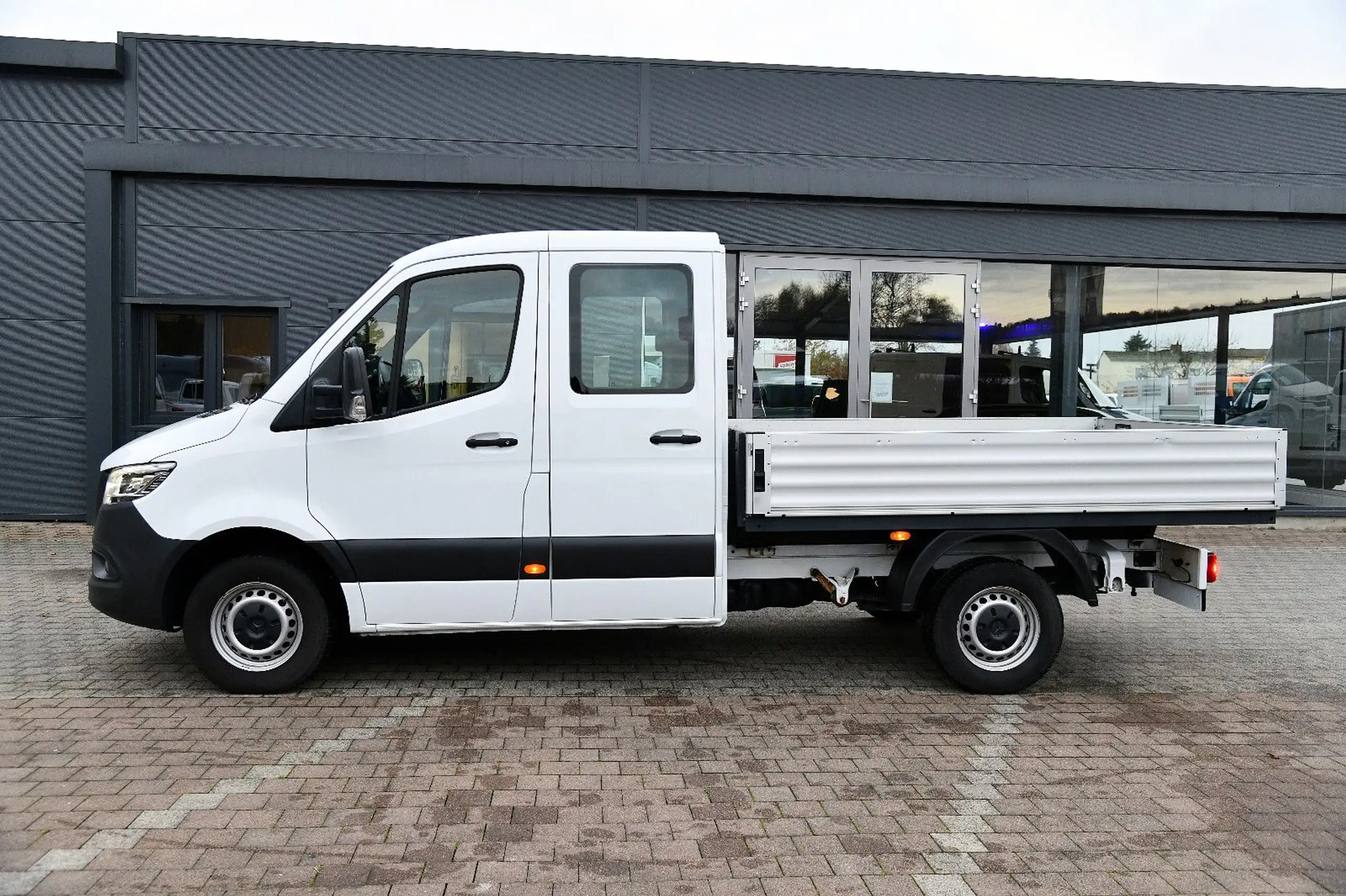 Mercedes-Benz - Sprinter