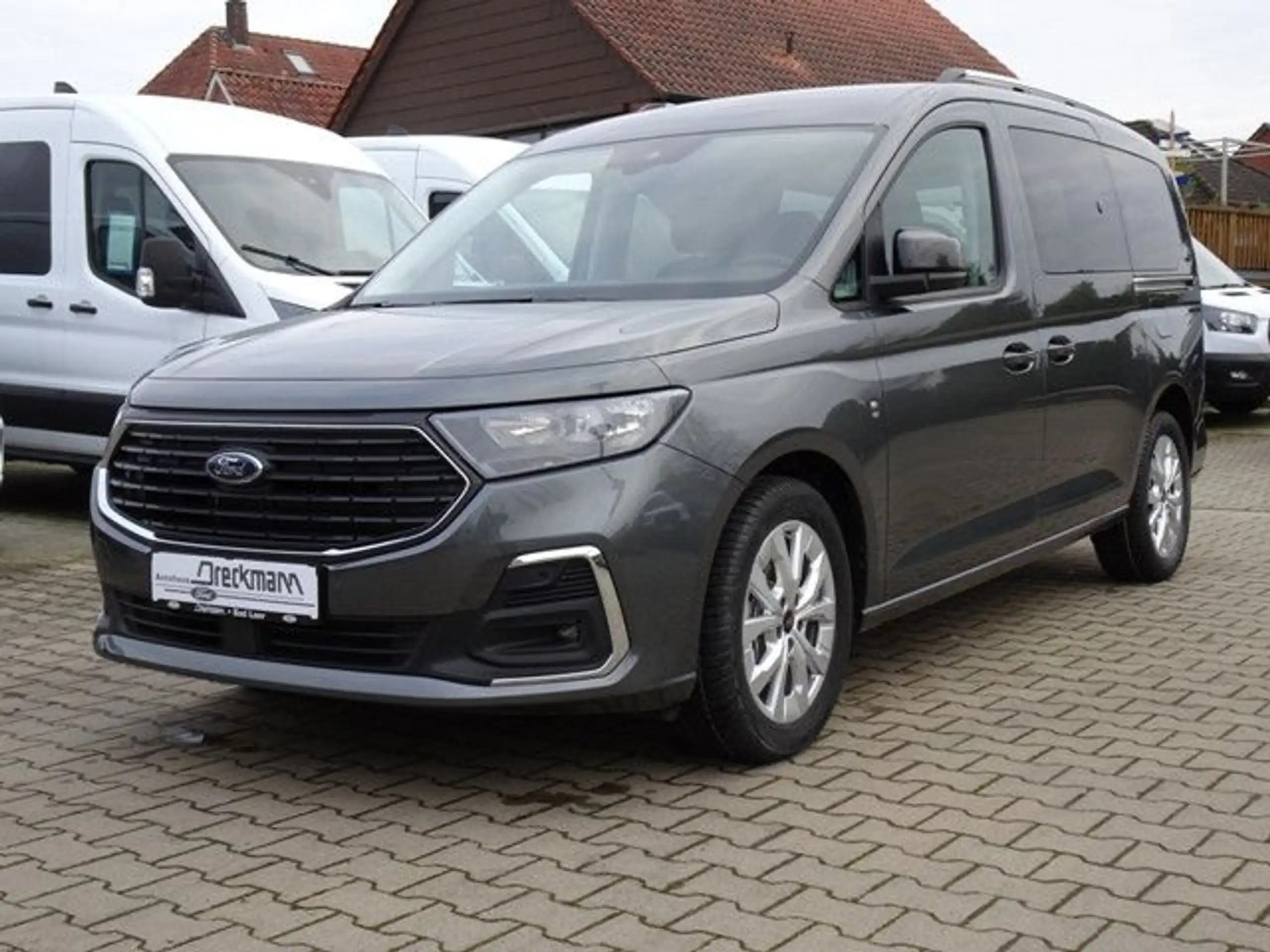 Ford - Grand Tourneo