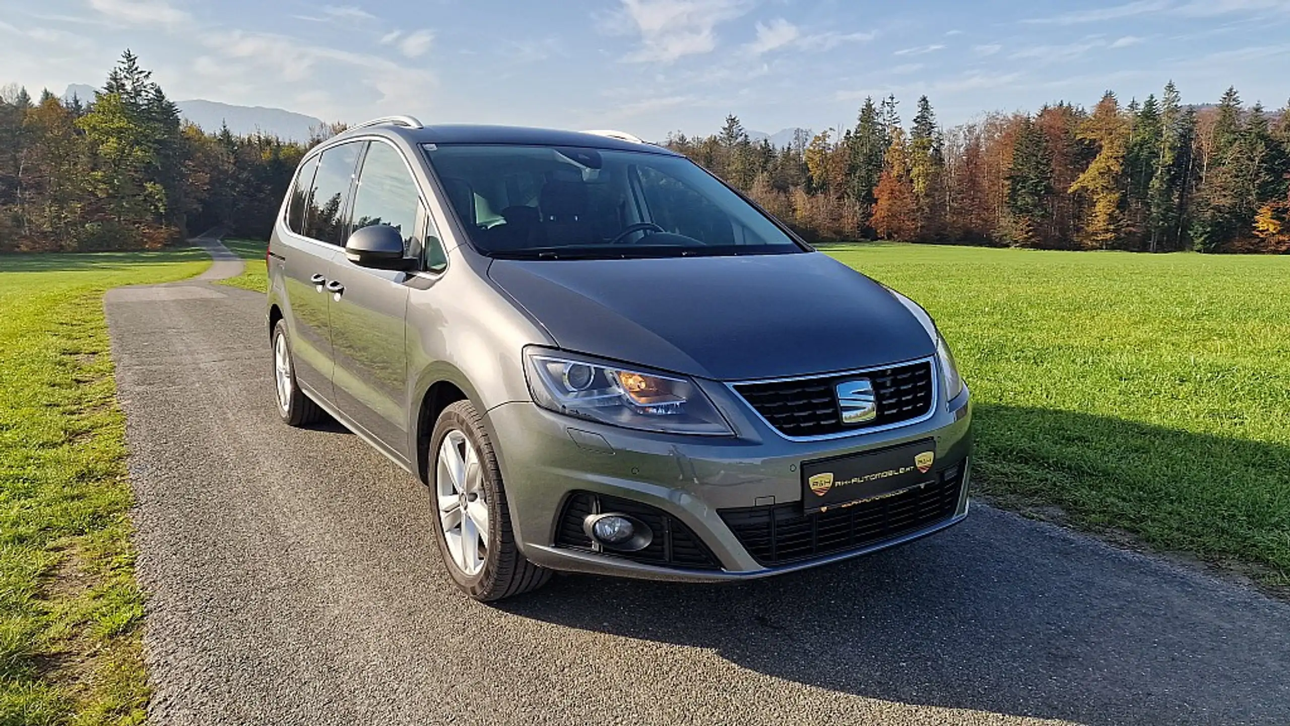 SEAT - Alhambra