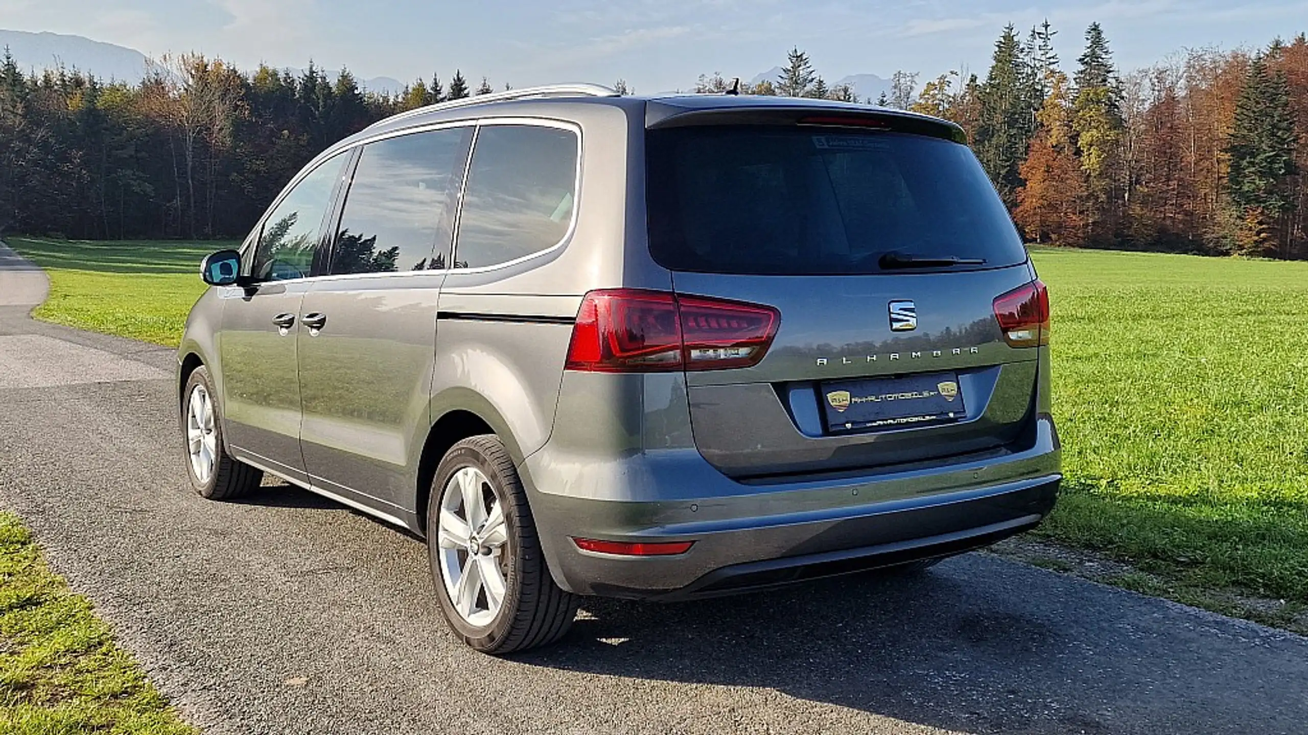 SEAT - Alhambra