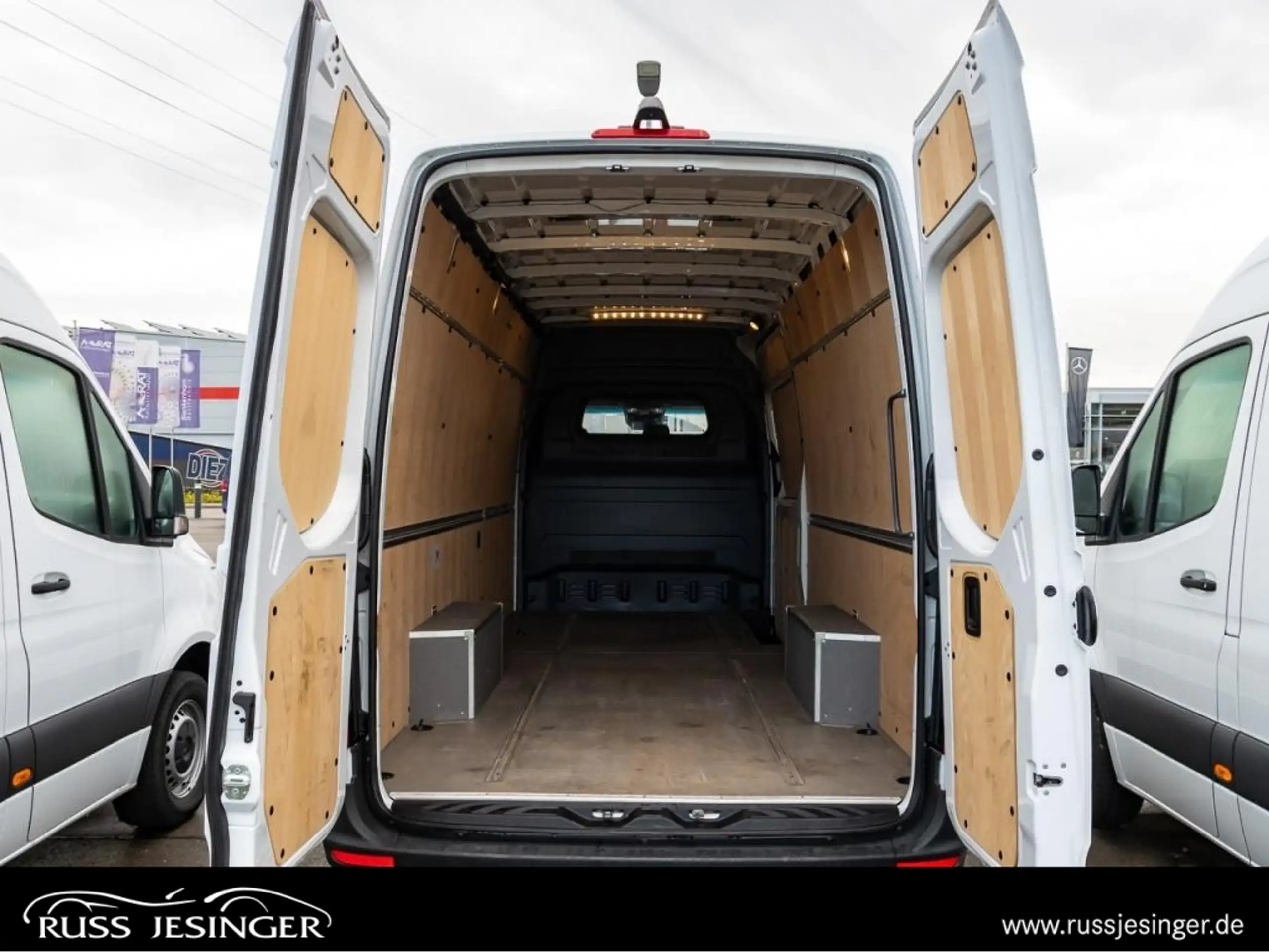 Mercedes-Benz - Sprinter