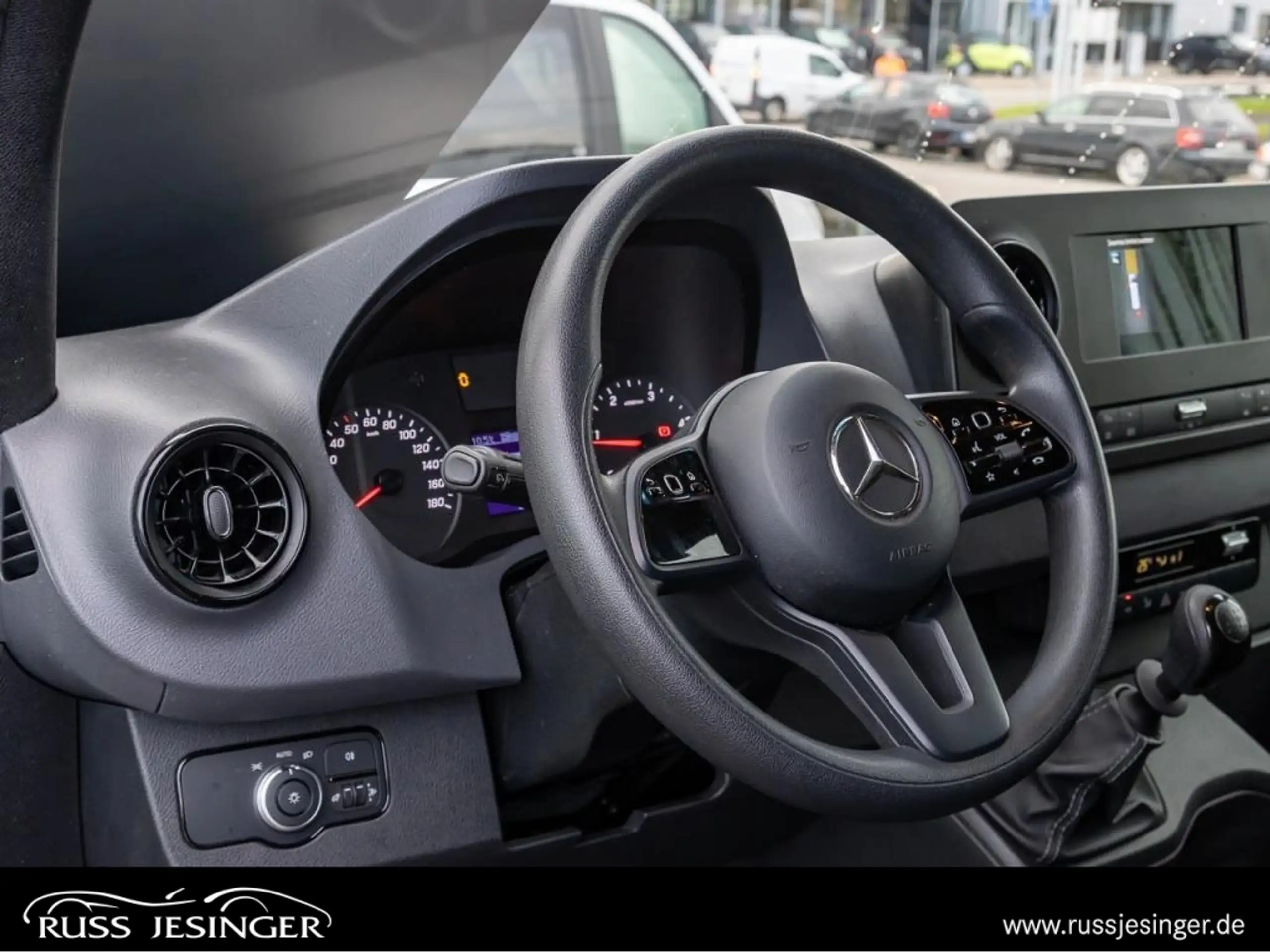 Mercedes-Benz - Sprinter