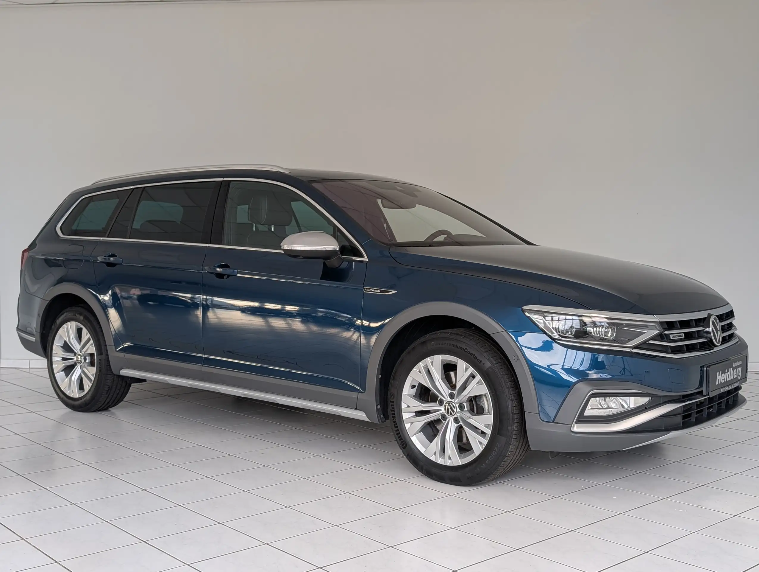 Volkswagen - Passat Alltrack