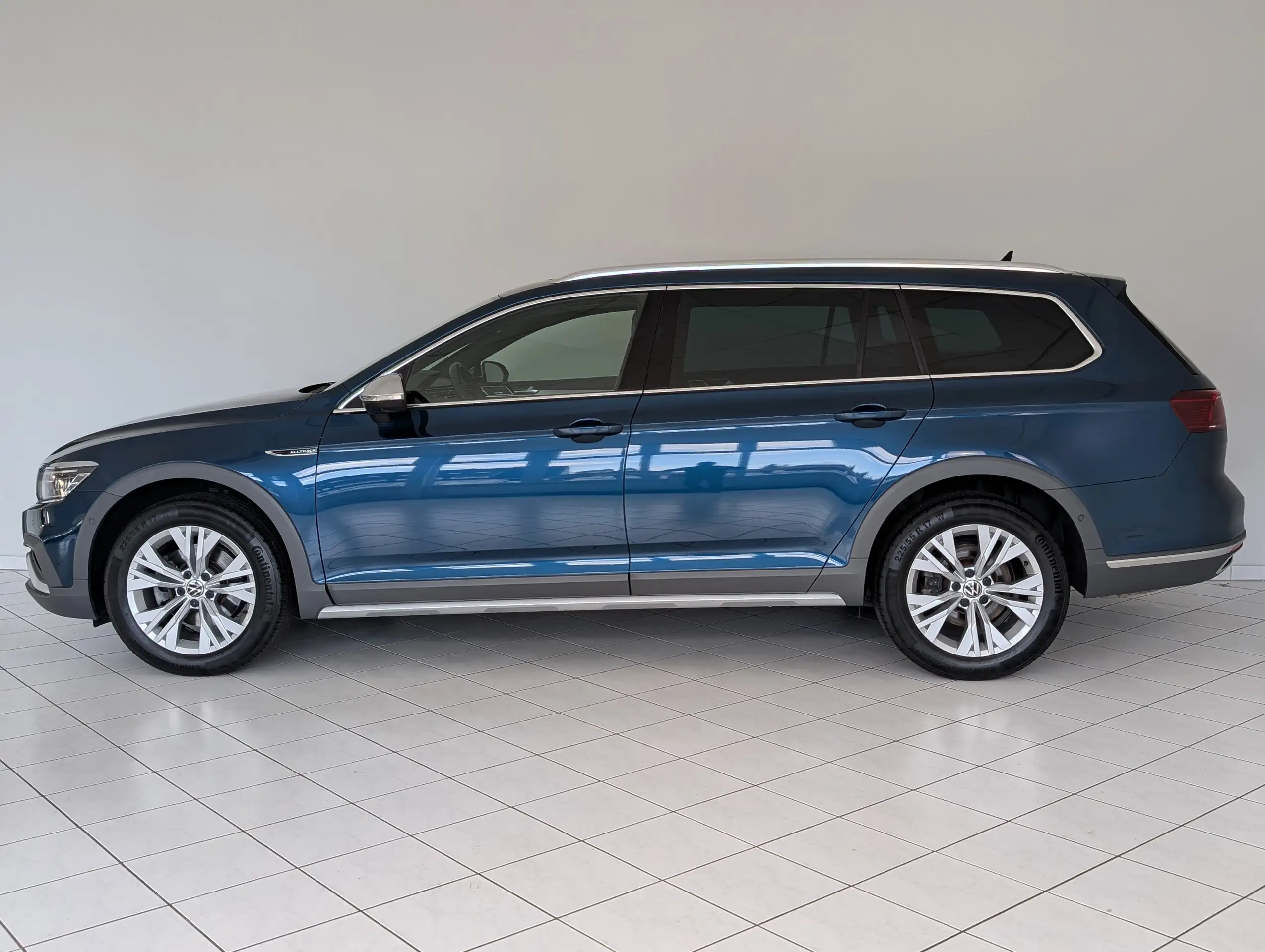 Volkswagen - Passat Alltrack