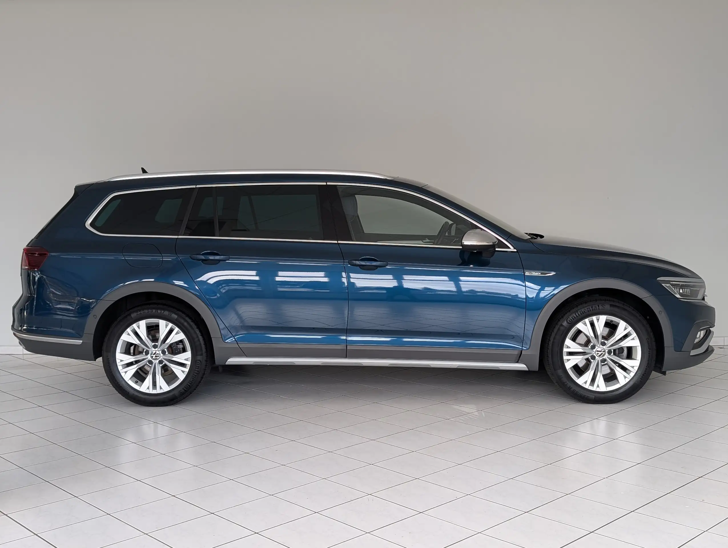 Volkswagen - Passat Alltrack