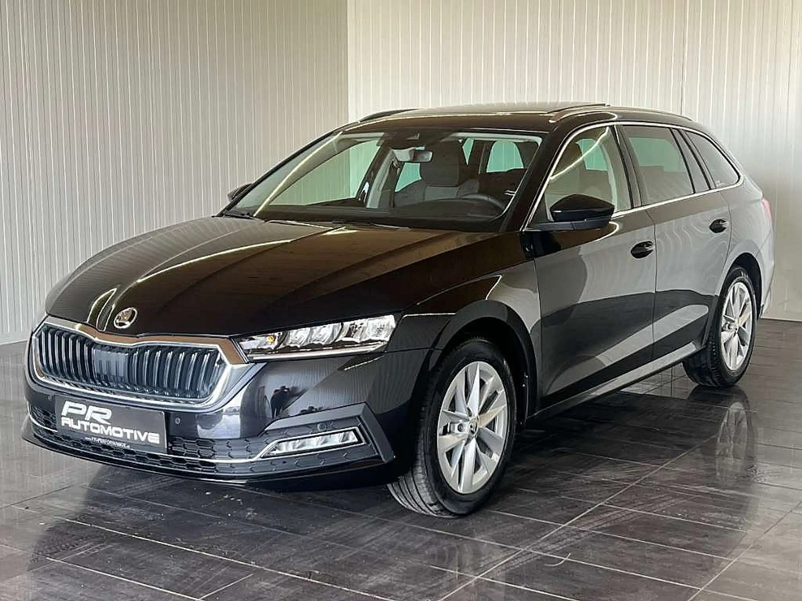 Skoda - Octavia