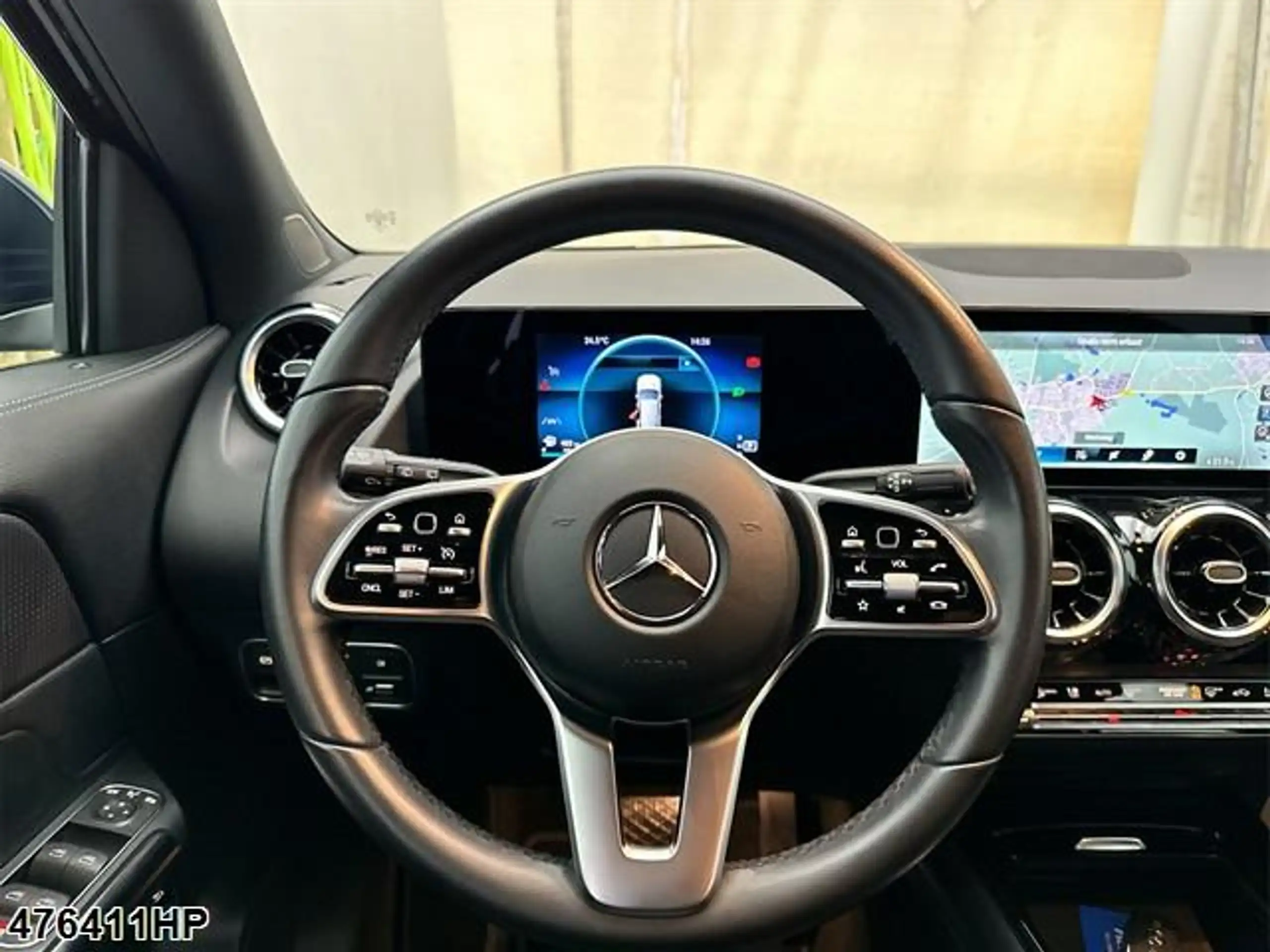 Mercedes-Benz - GLA 200