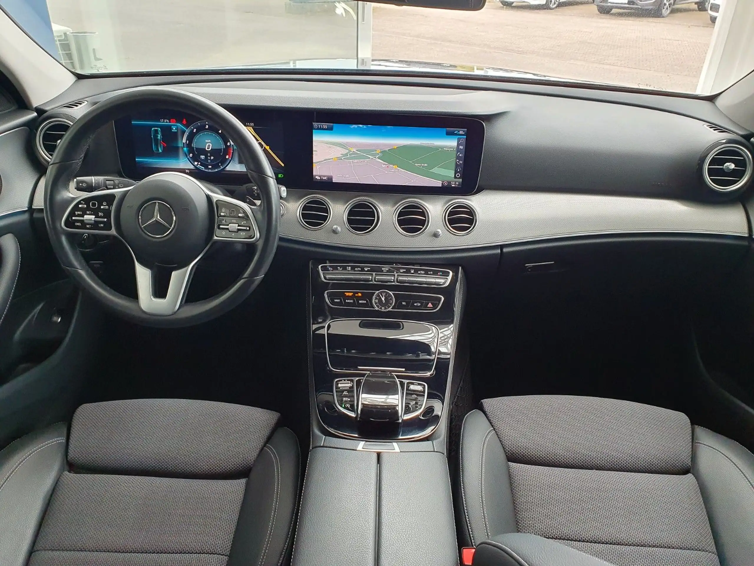 Mercedes-Benz - E 400