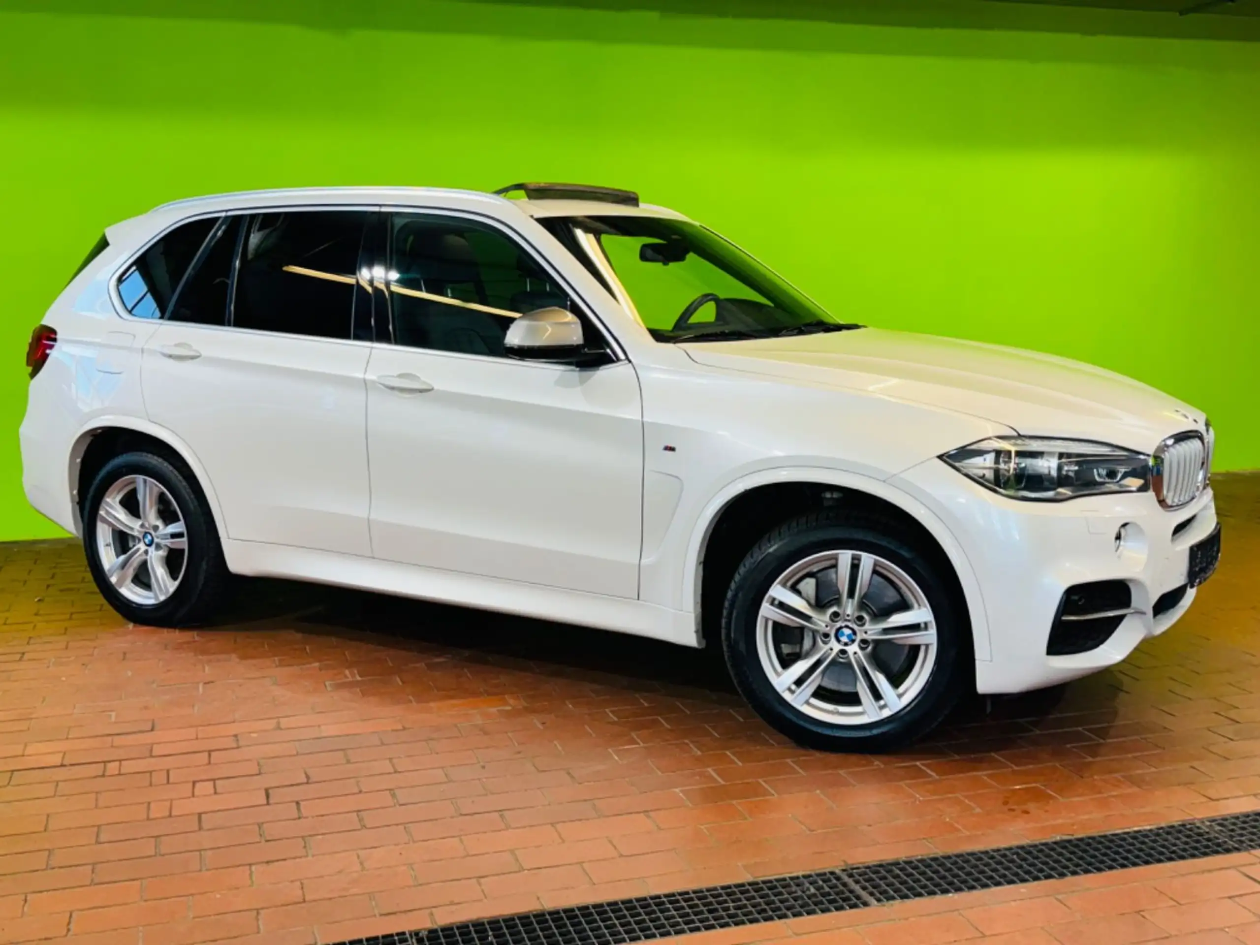 BMW - X5