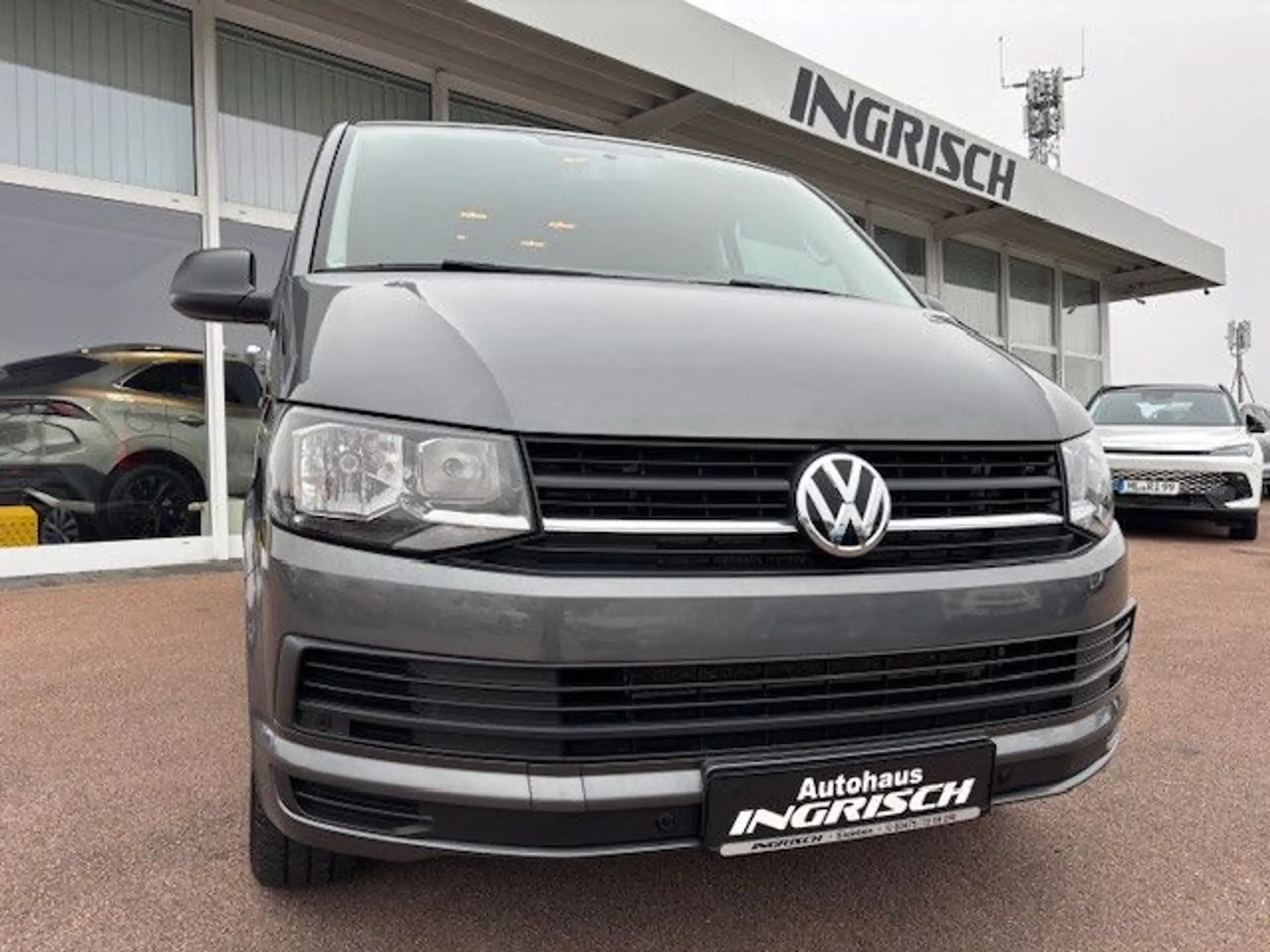 Volkswagen T6 Transporter 2016