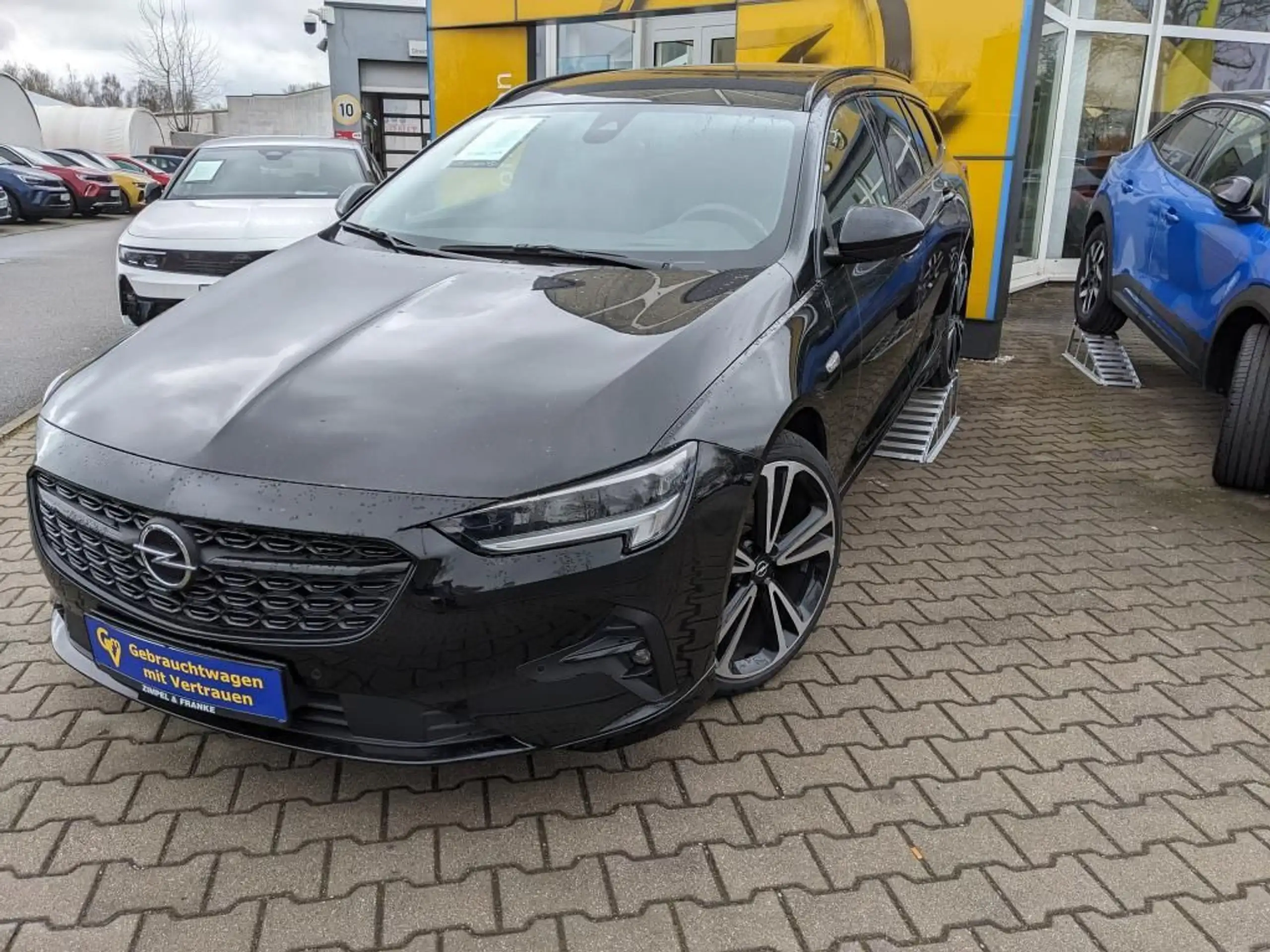 Opel - Insignia