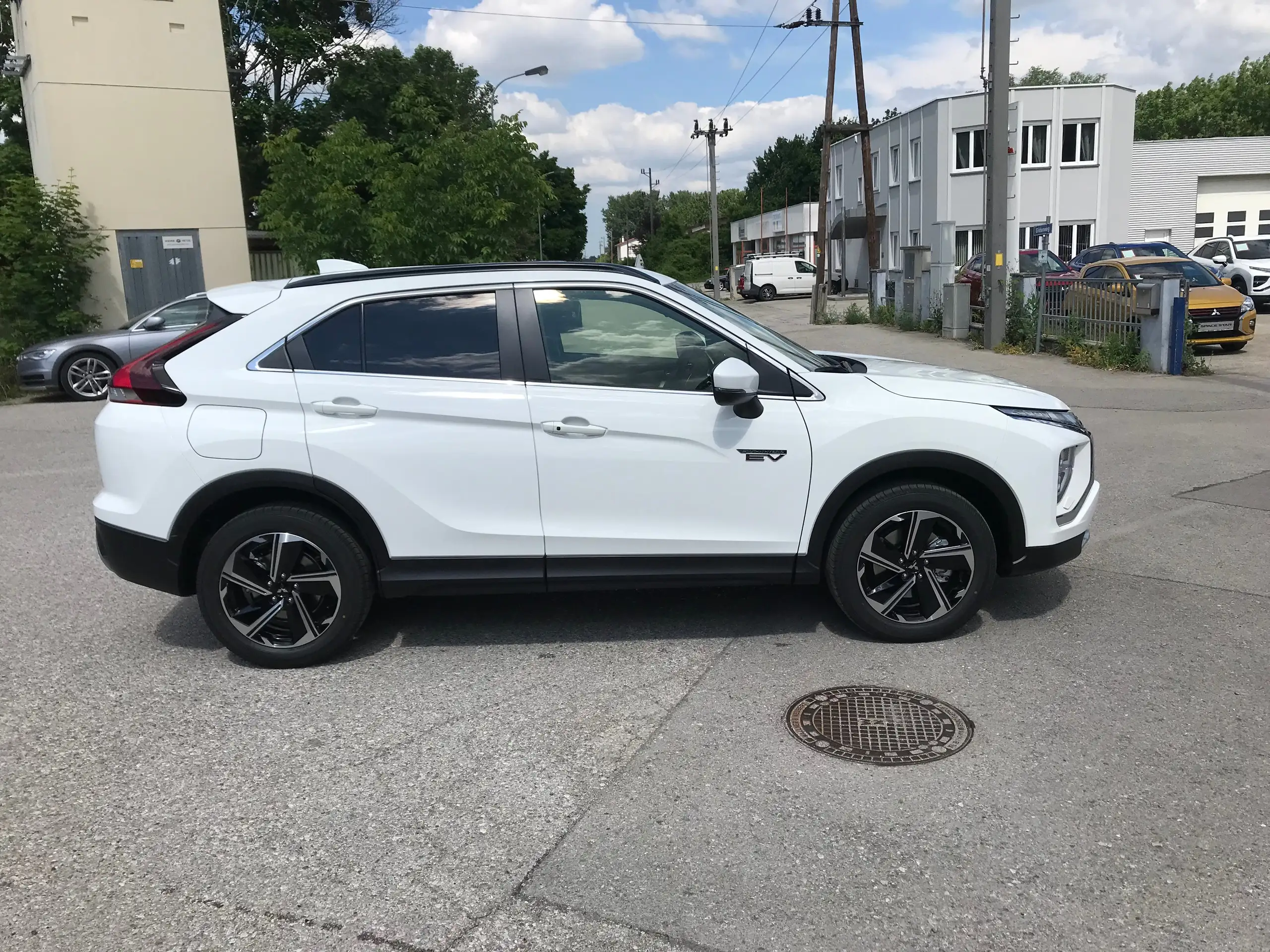 Mitsubishi - Eclipse Cross