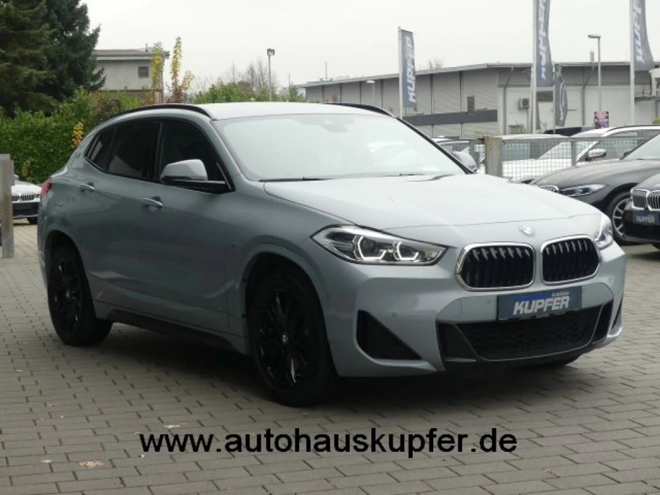 BMW - X2