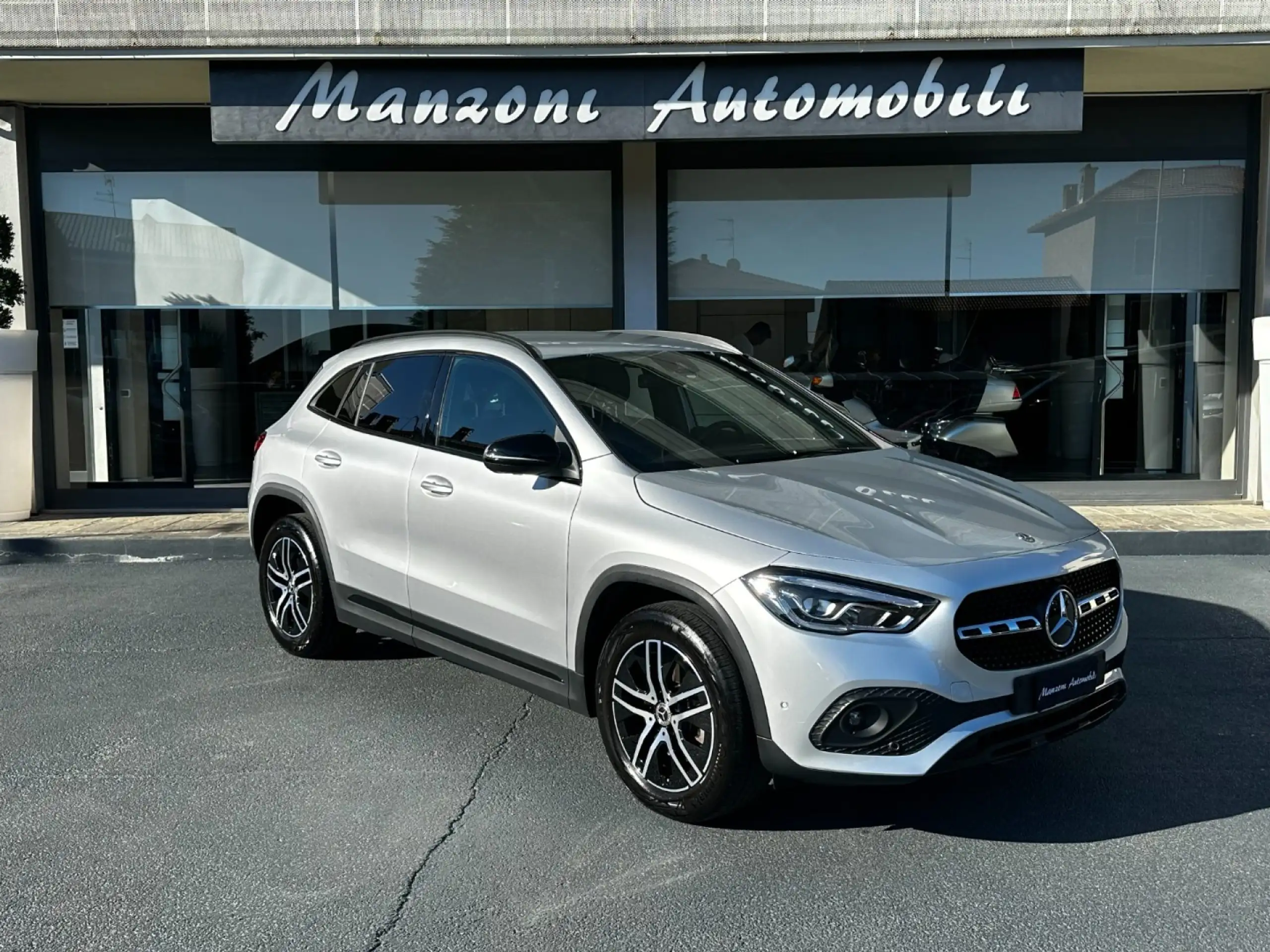 Mercedes-Benz - GLA 250