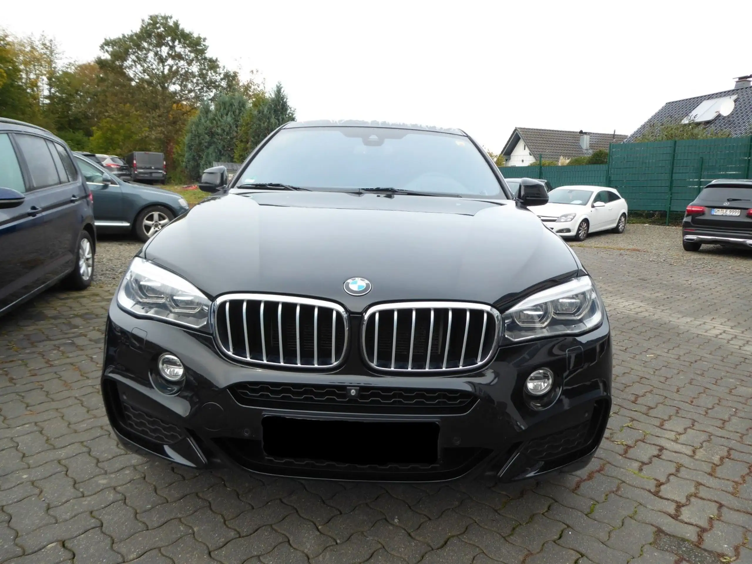 BMW - X6