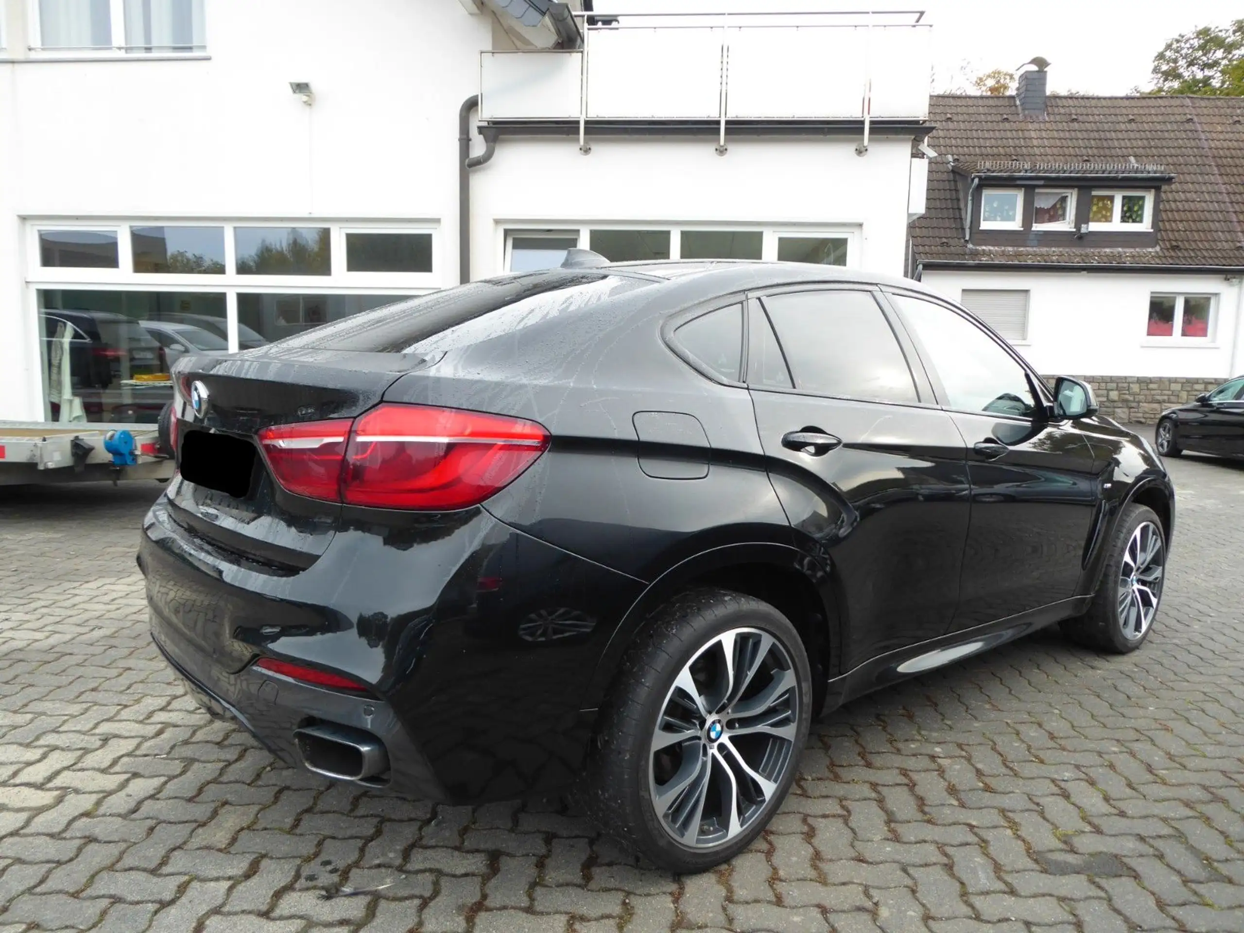 BMW - X6