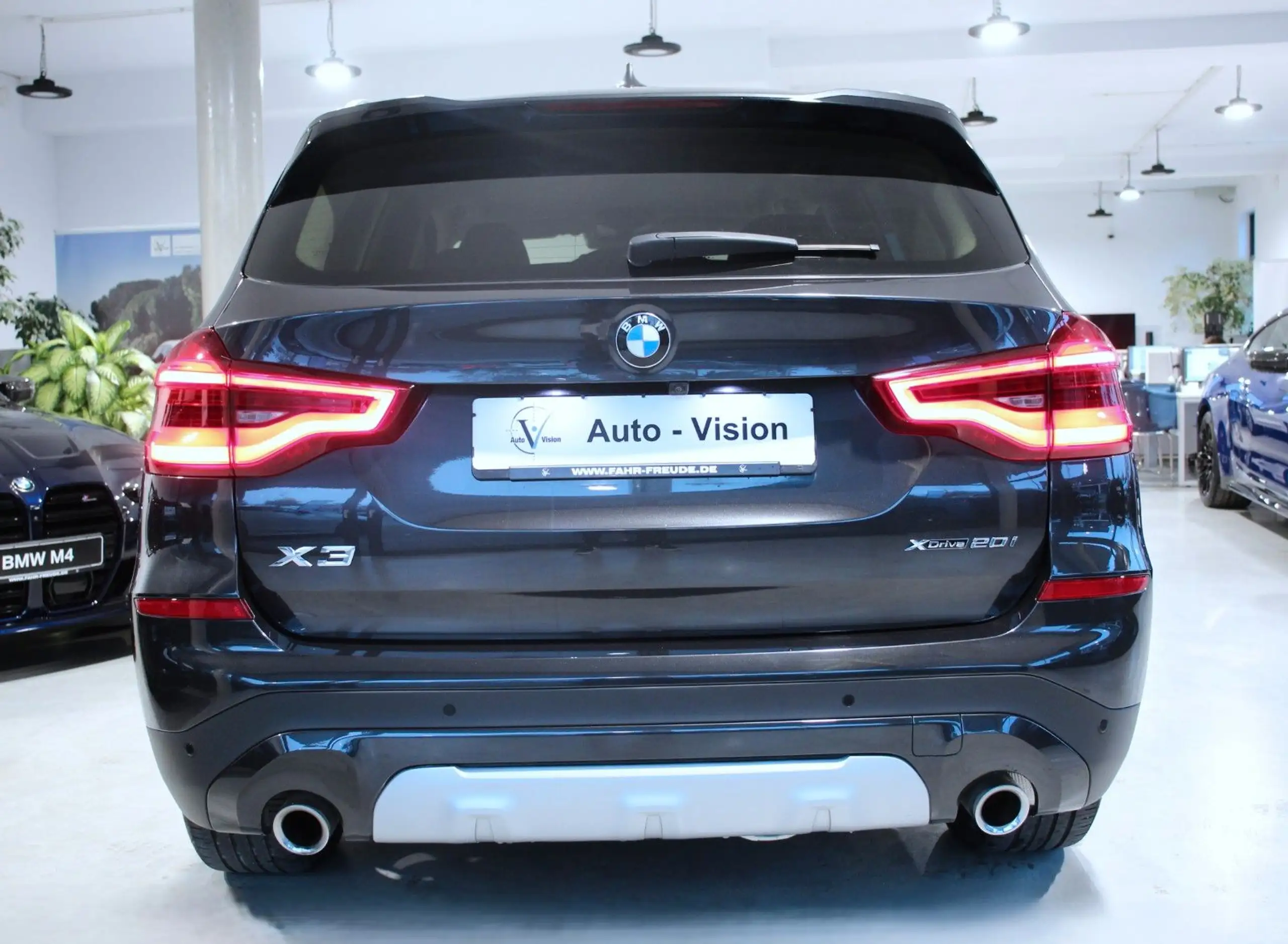 BMW - X3