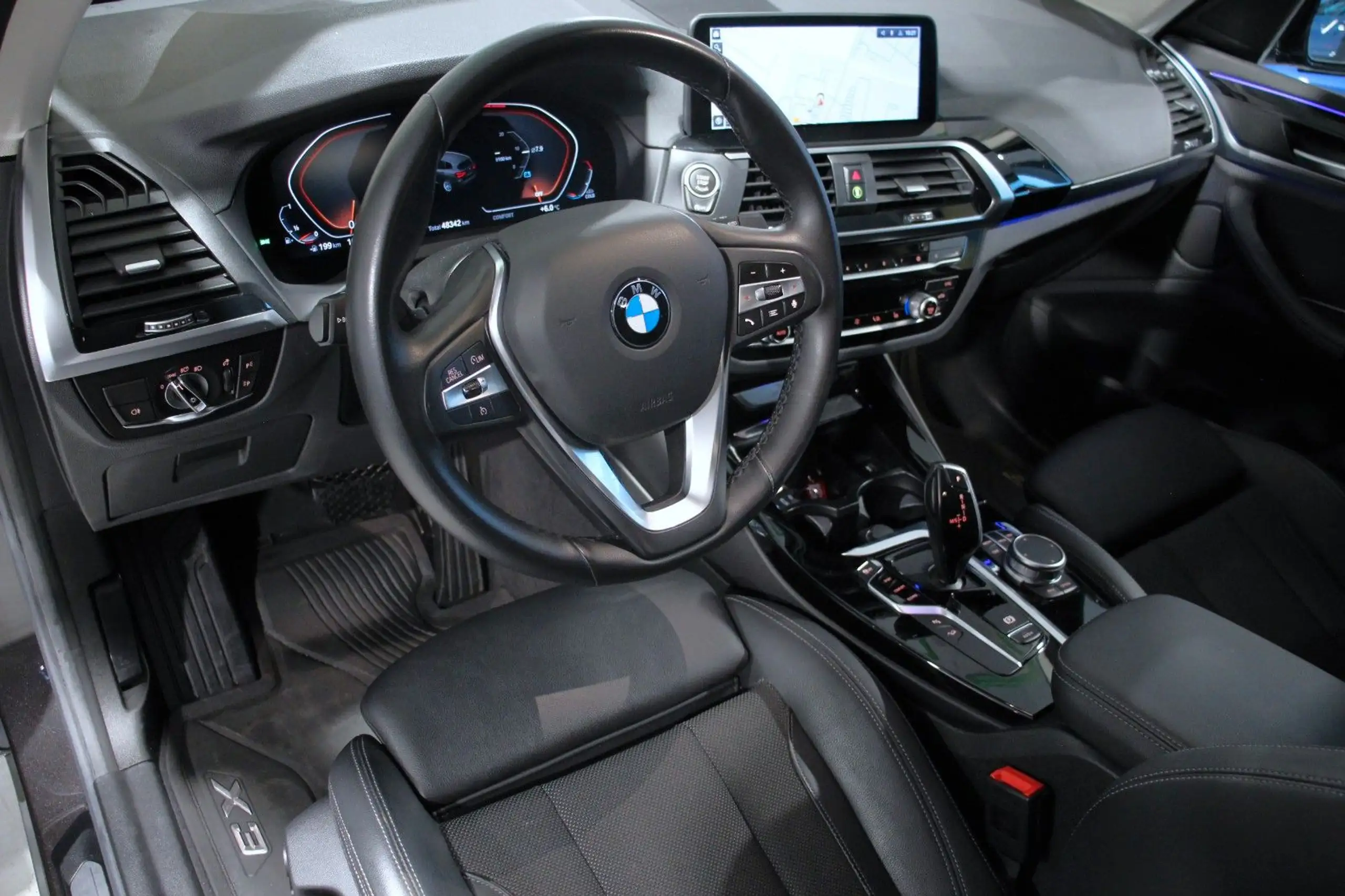 BMW - X3