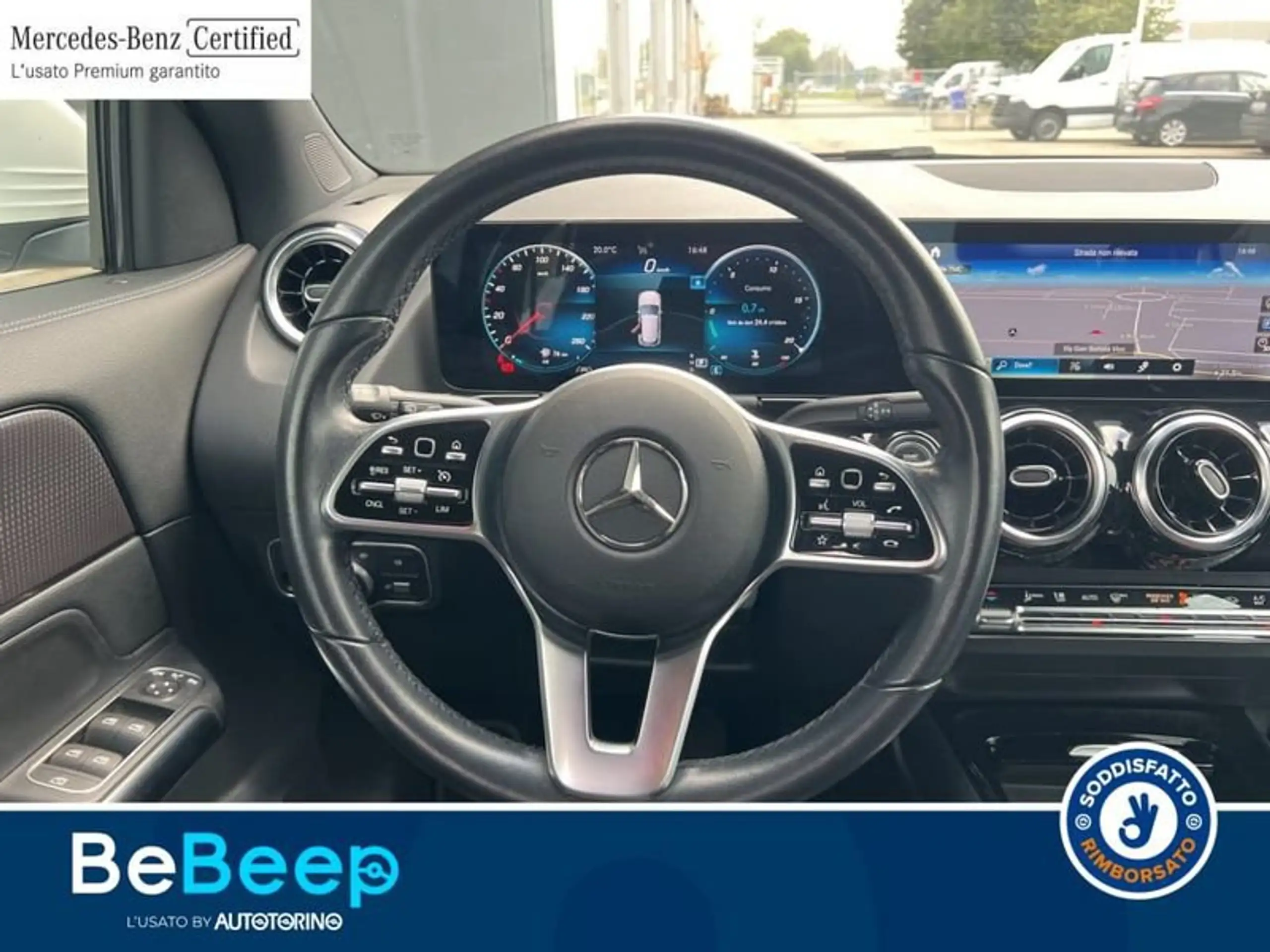 Mercedes-Benz - GLA 220