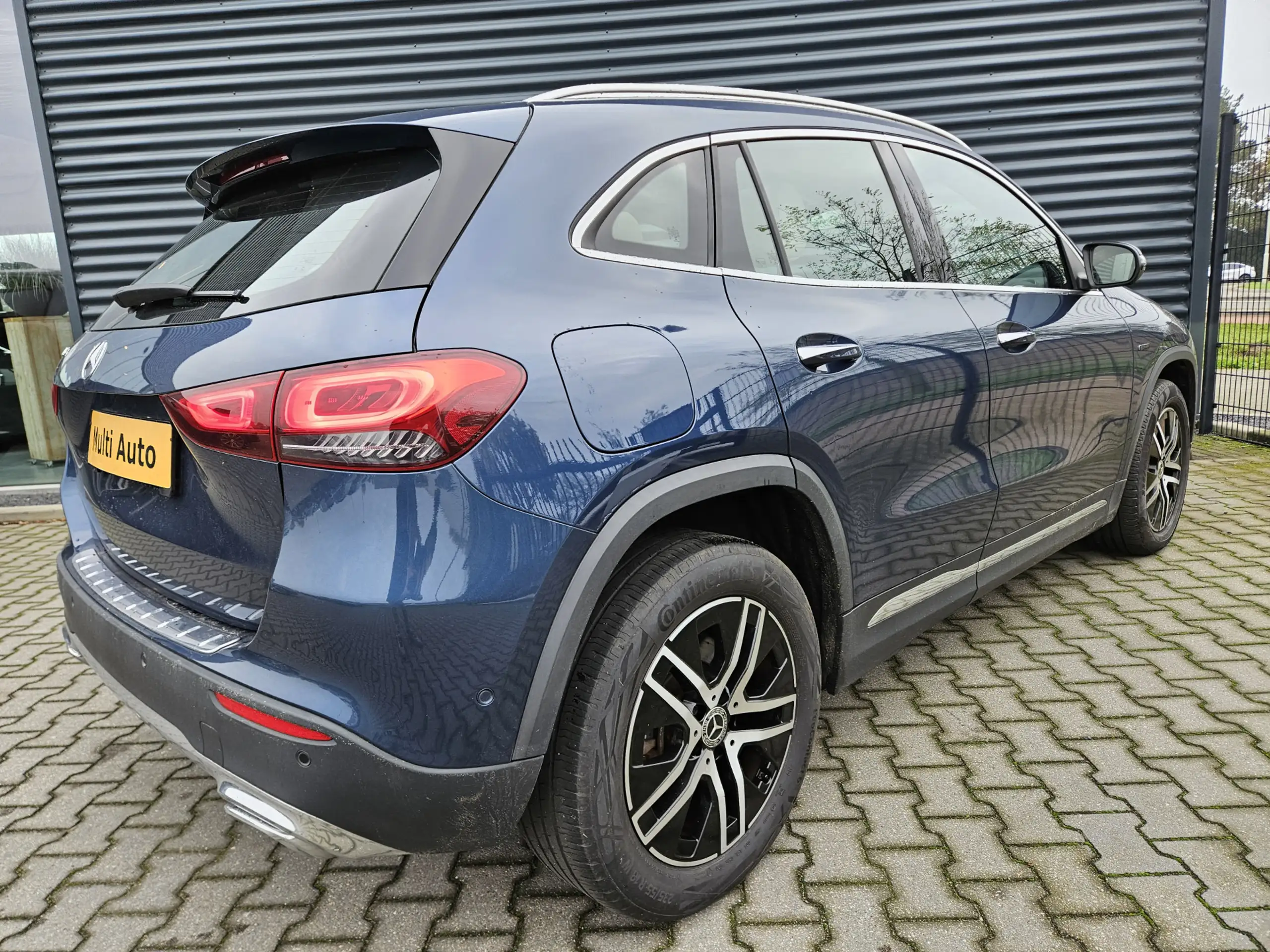 Mercedes-Benz - GLA 250