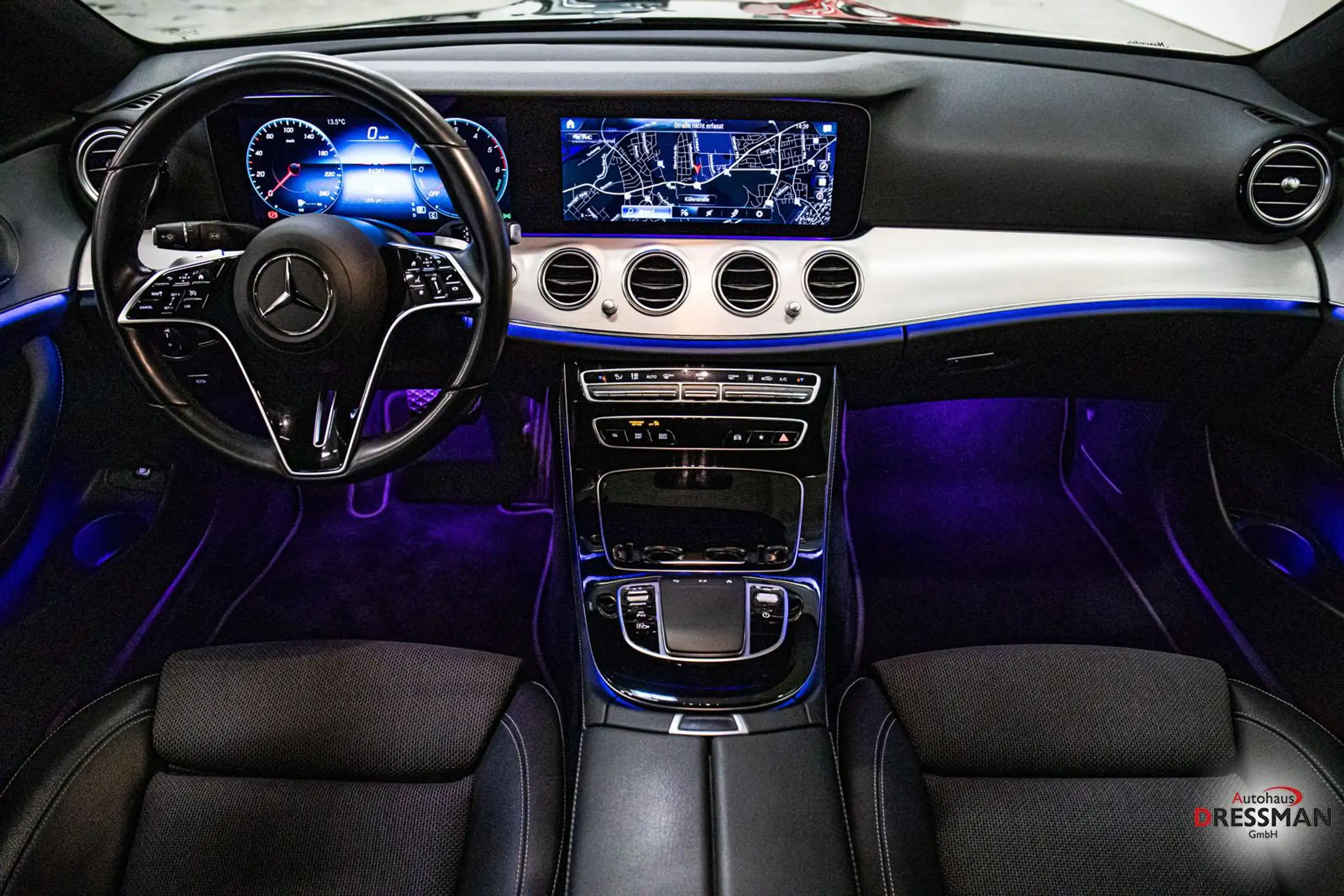 Mercedes-Benz - E 300