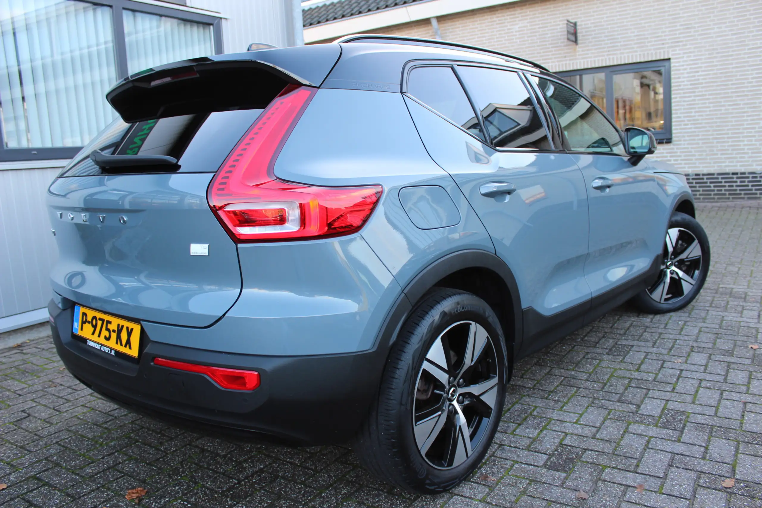 Volvo - XC40