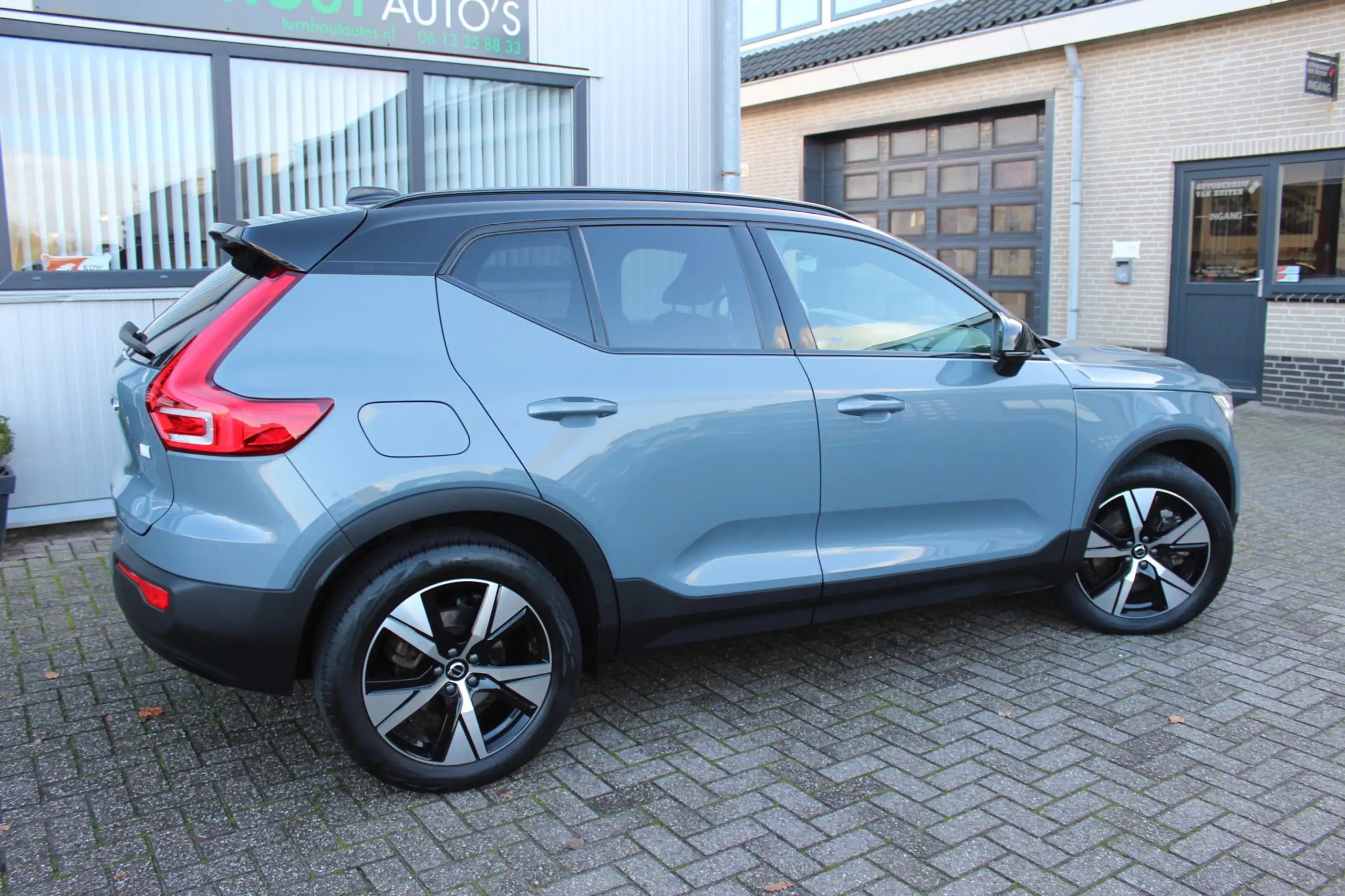 Volvo - XC40