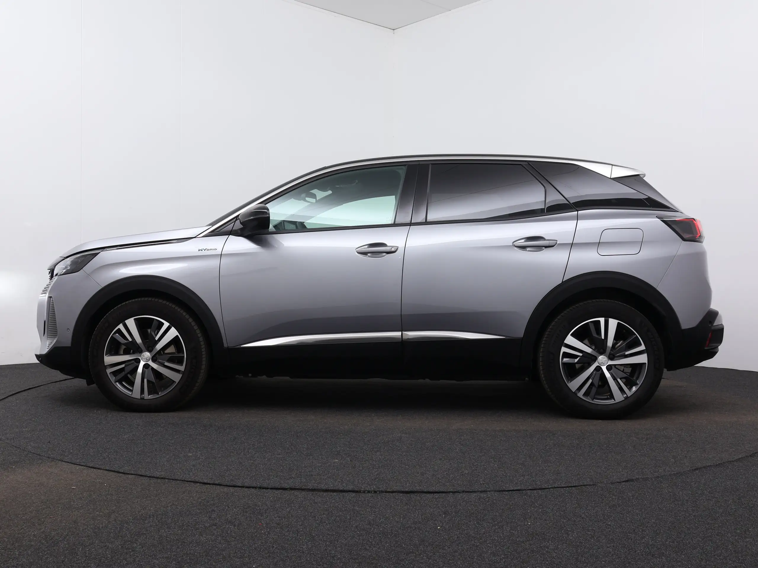 Peugeot - 3008