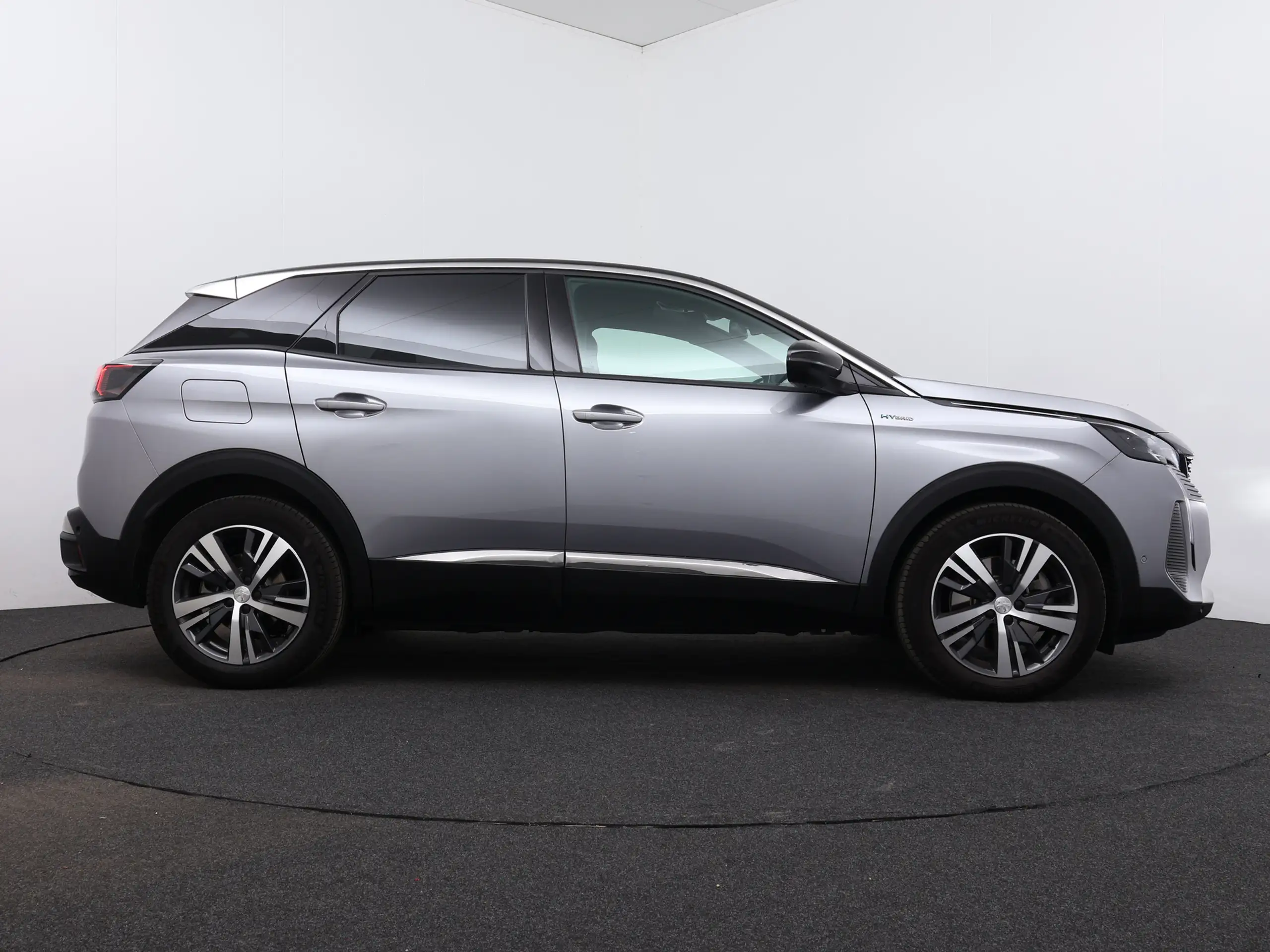 Peugeot - 3008