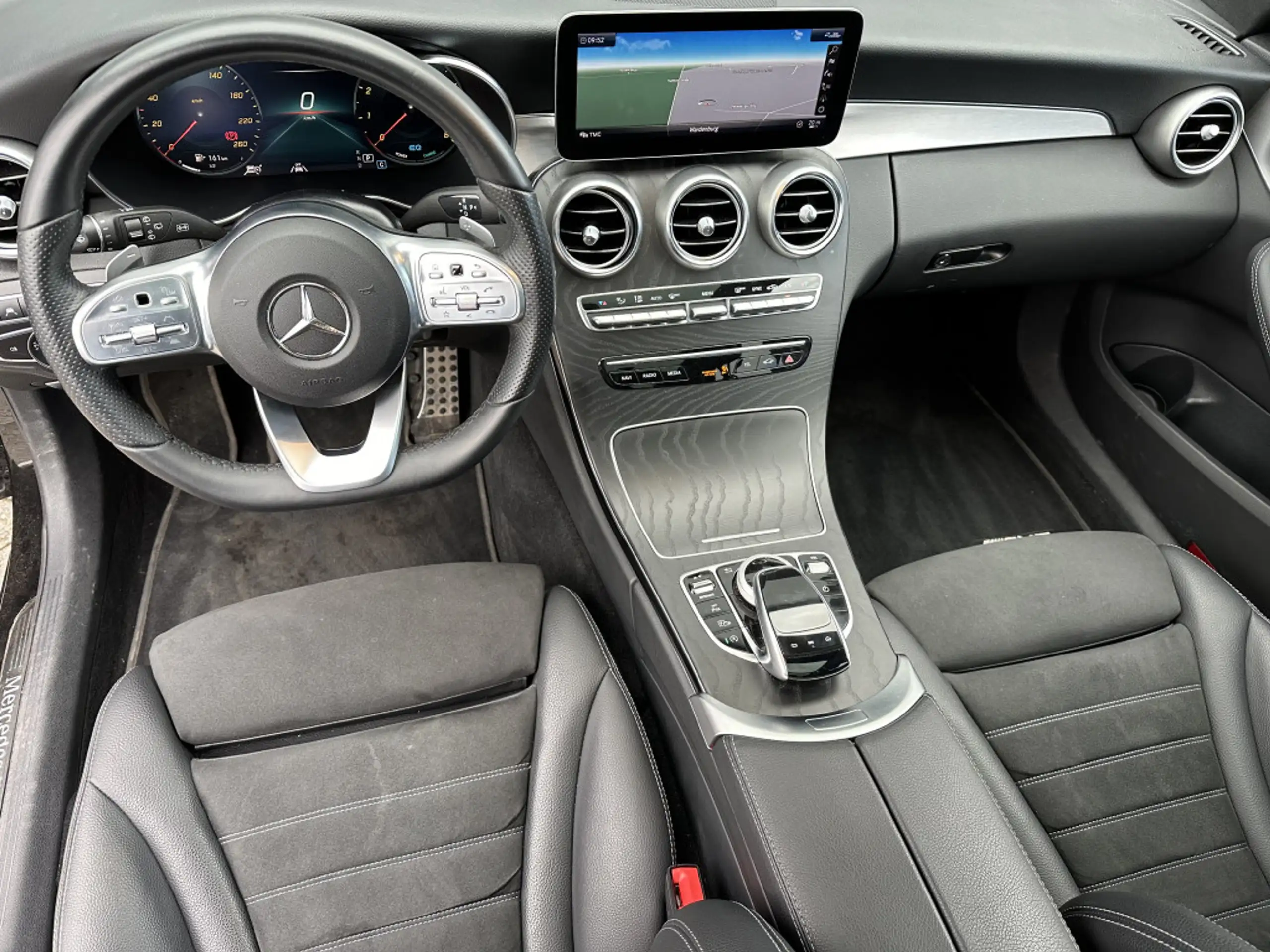 Mercedes-Benz - C 300