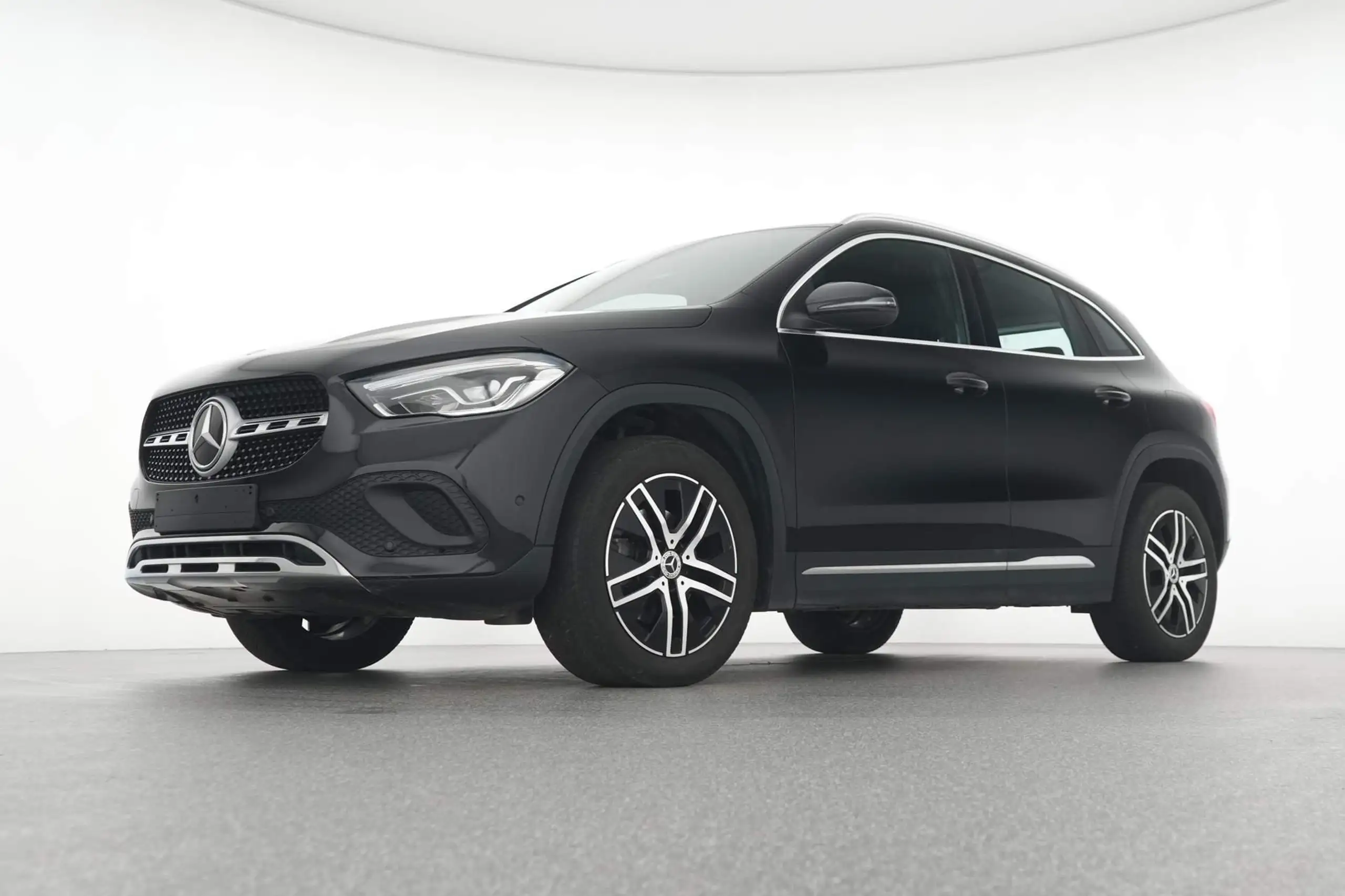 Mercedes-Benz - GLA 180