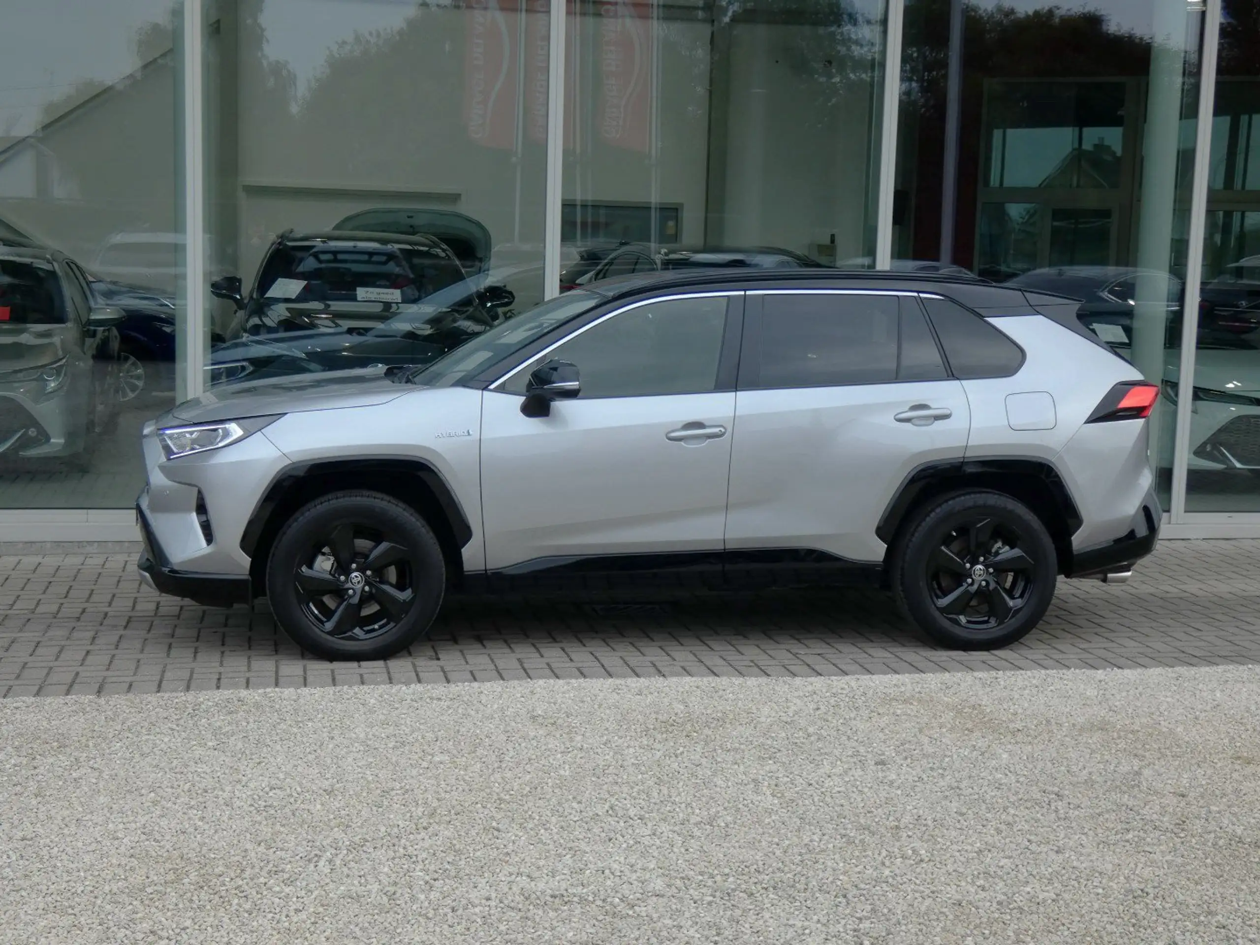 Toyota - RAV 4