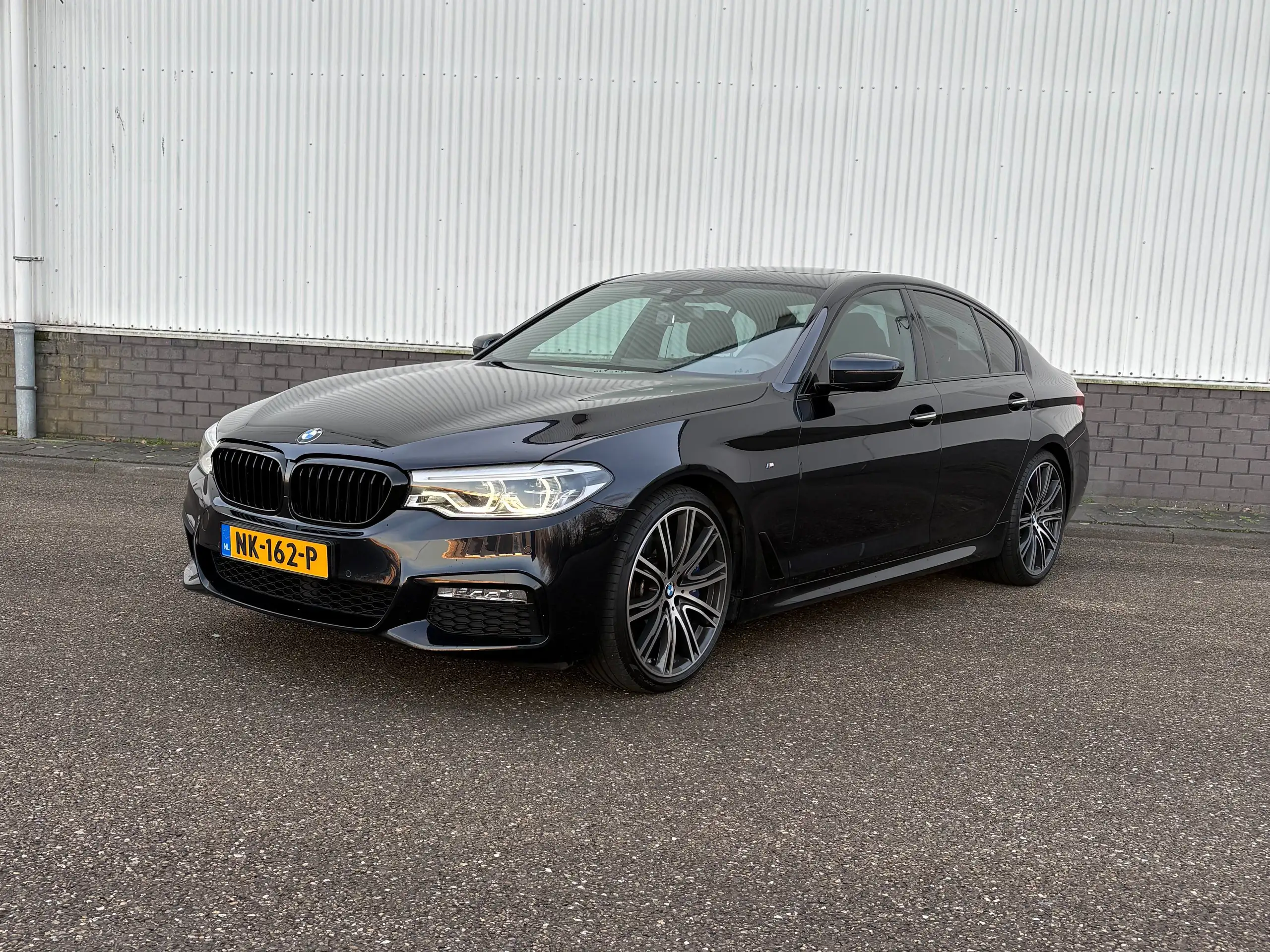 BMW - 540