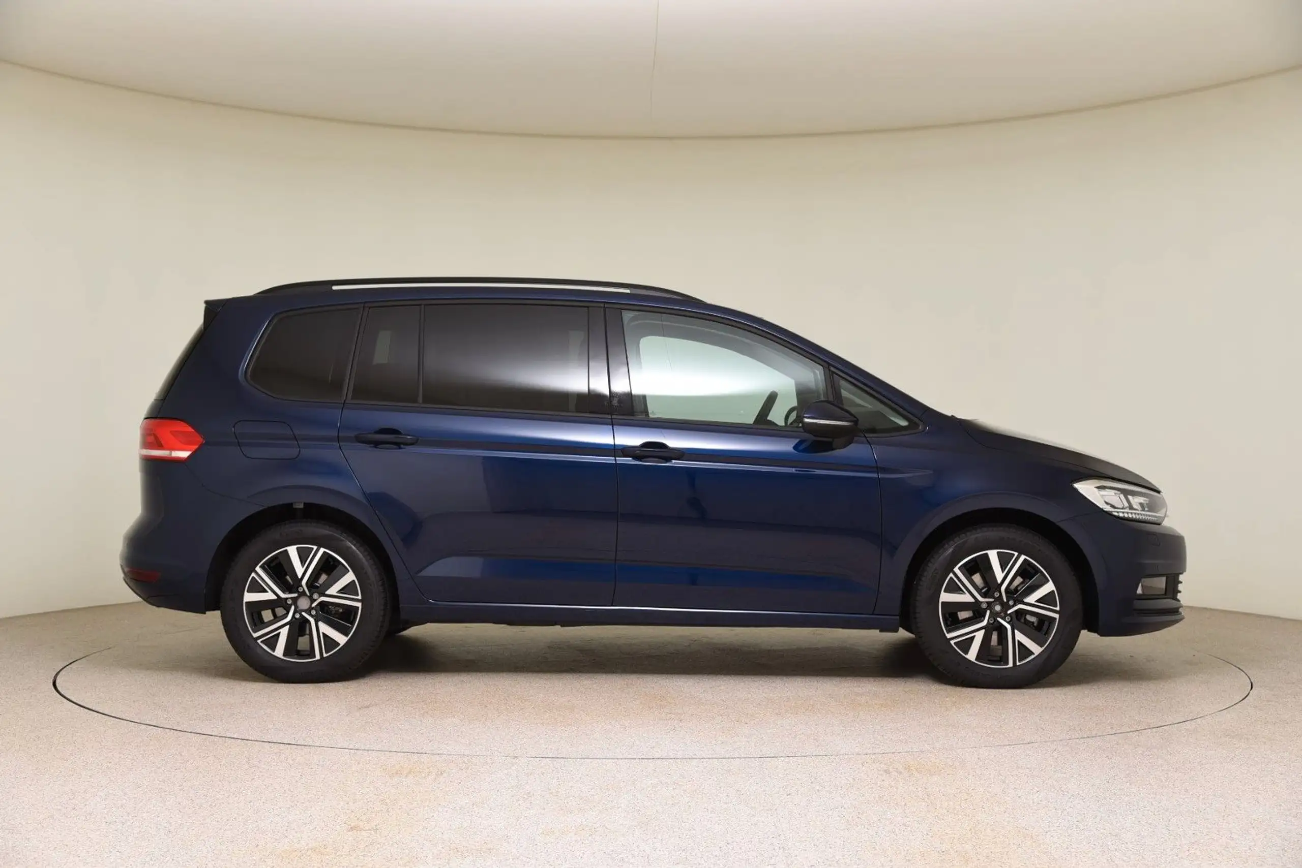 Volkswagen - Touran