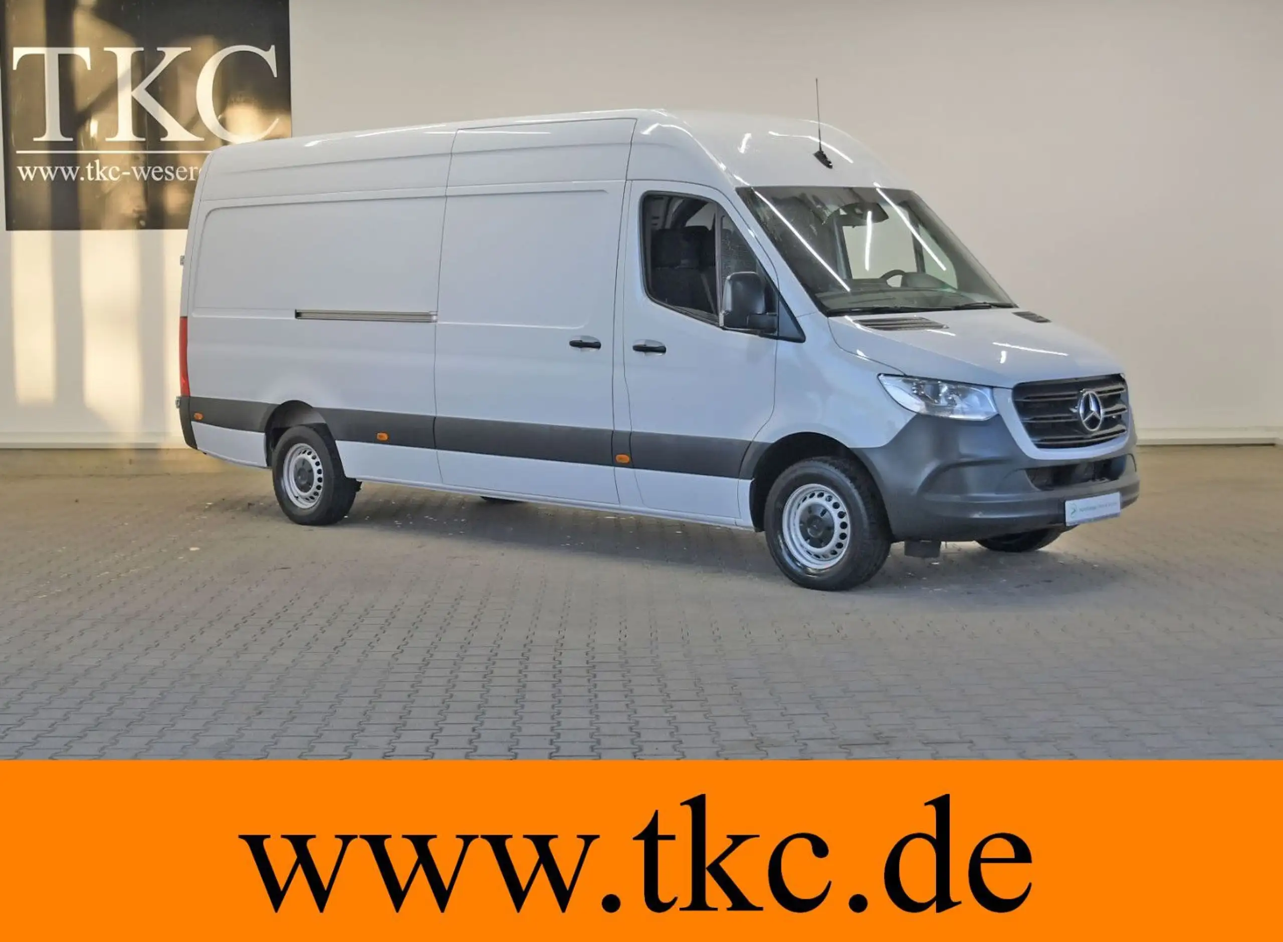 Mercedes-Benz - Sprinter