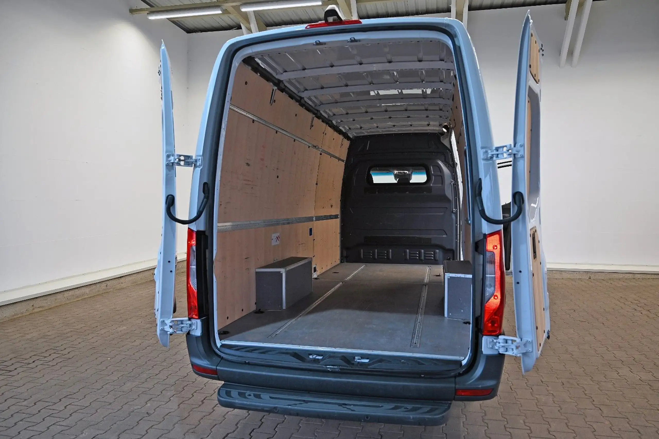 Mercedes-Benz - Sprinter